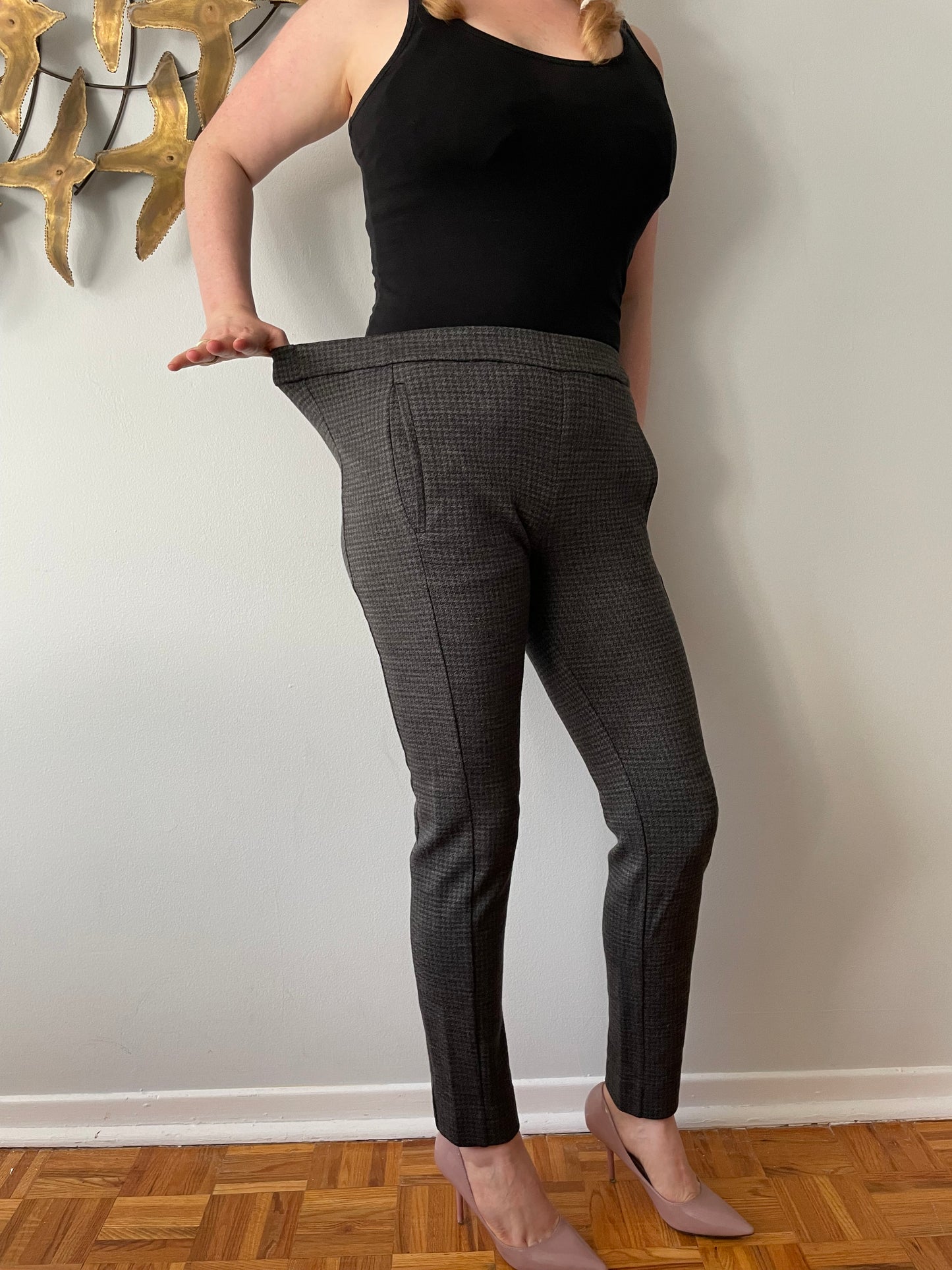 Theory Grey Slim Cropped High Rise Pull-On Pant in Wool Flannel - Size XS/S