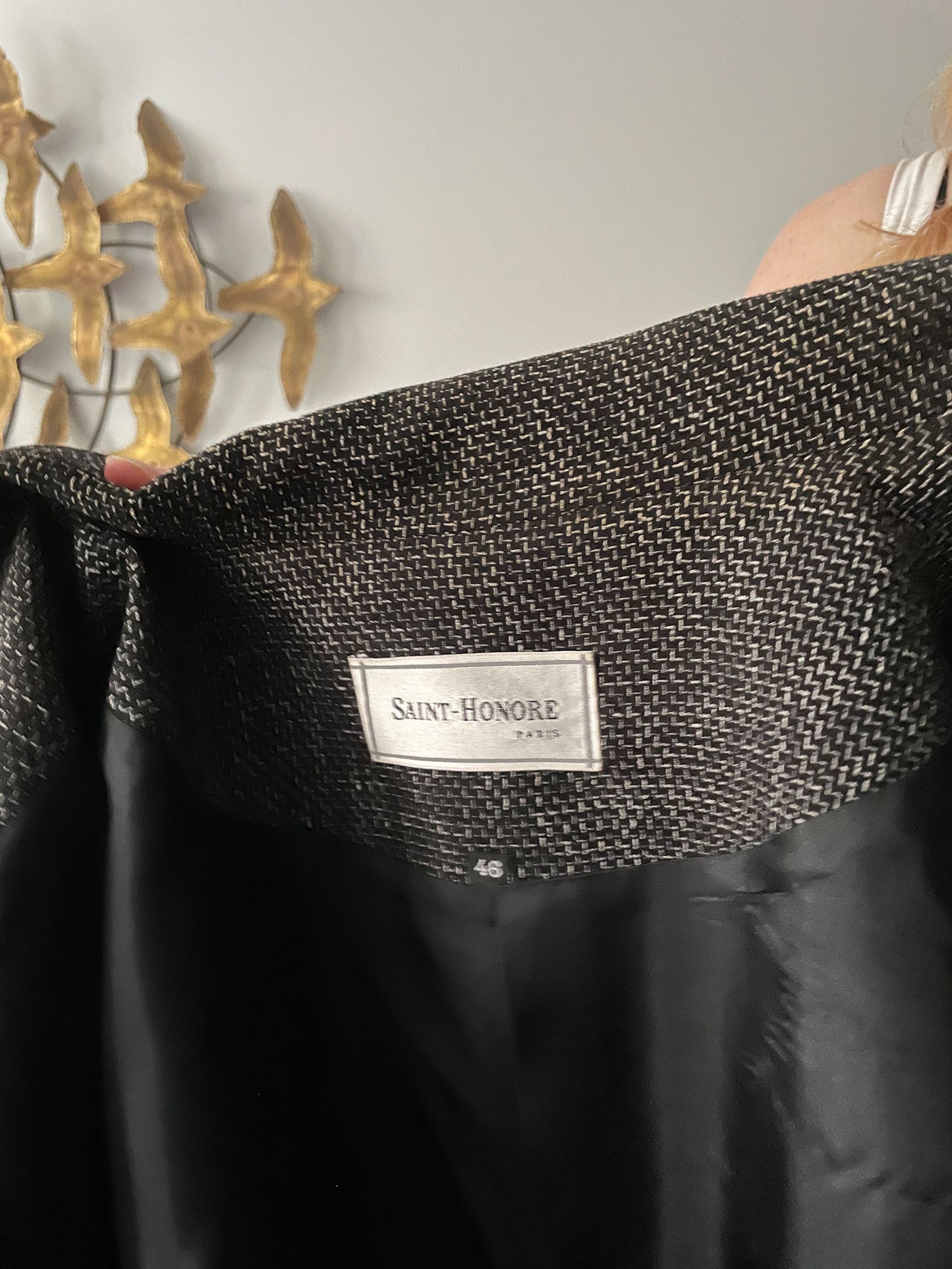 Saint-Honore Paris Black Woven Satin Trim Suit Blazer - Medium