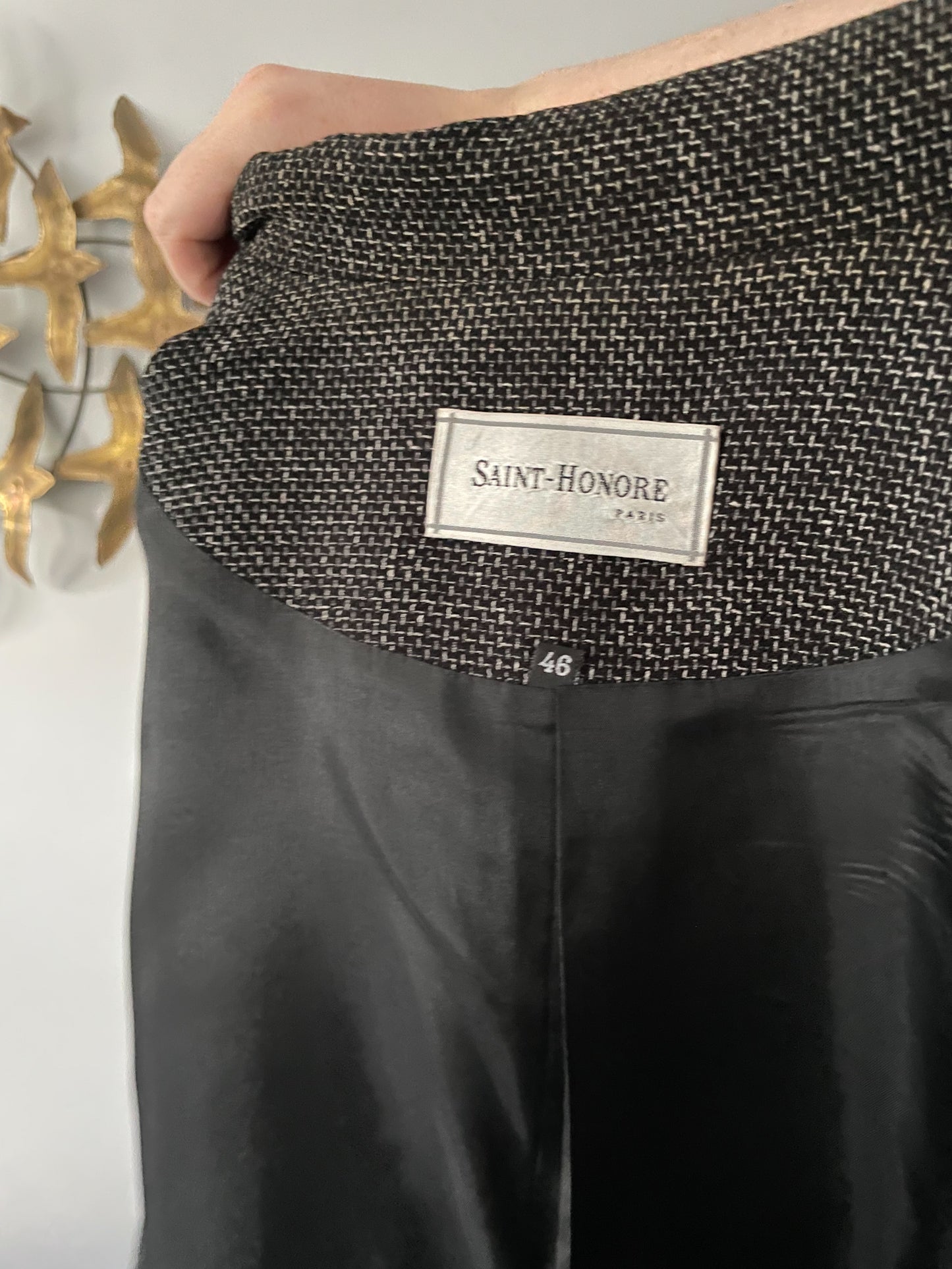 Saint-Honore Paris Black Woven Satin Trim Suit Blazer - Medium