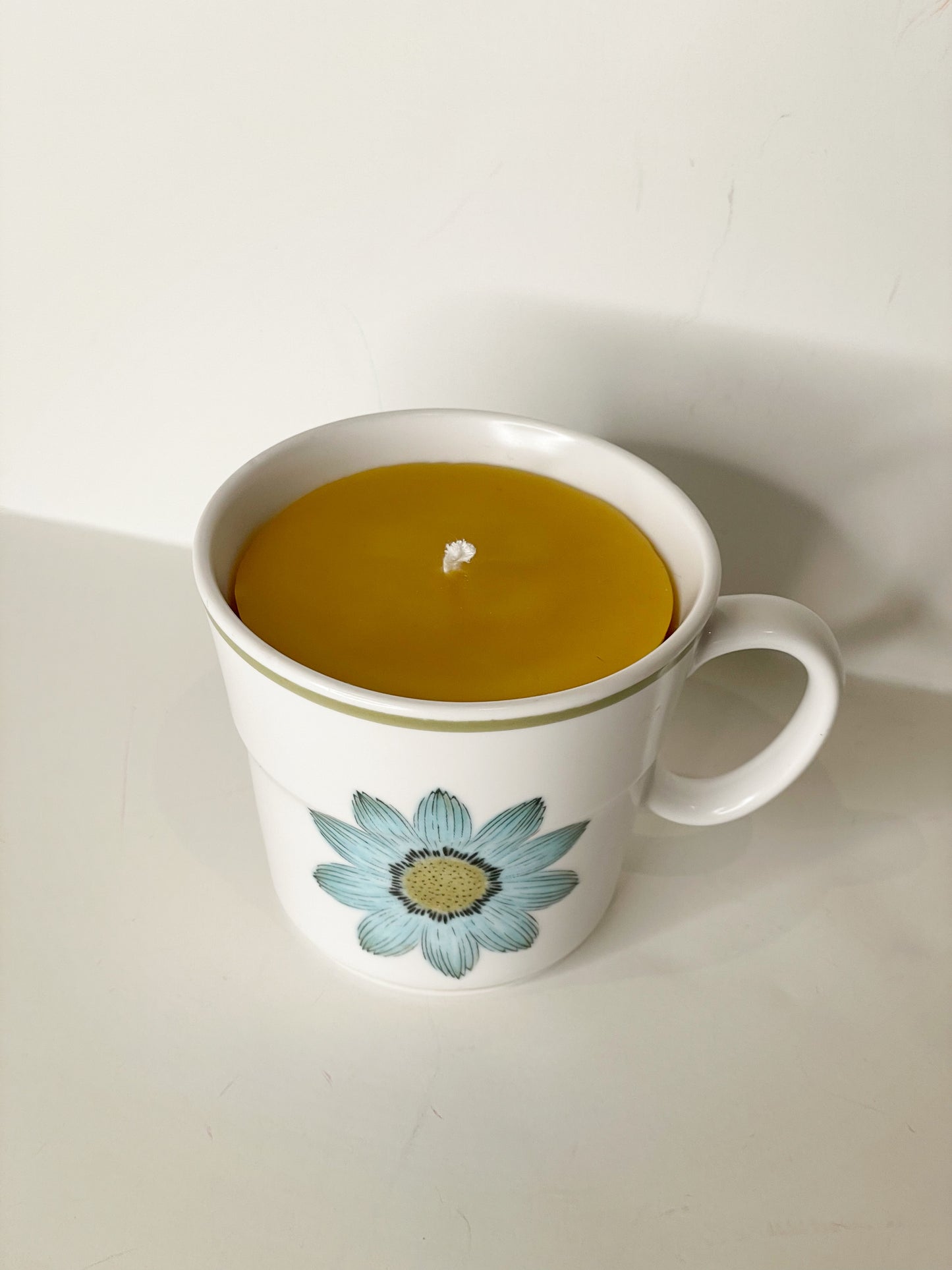 Noritake Blue Flower 100% Beeswax Upcycled Mug Candle - Clarity Floral Citrus Scent