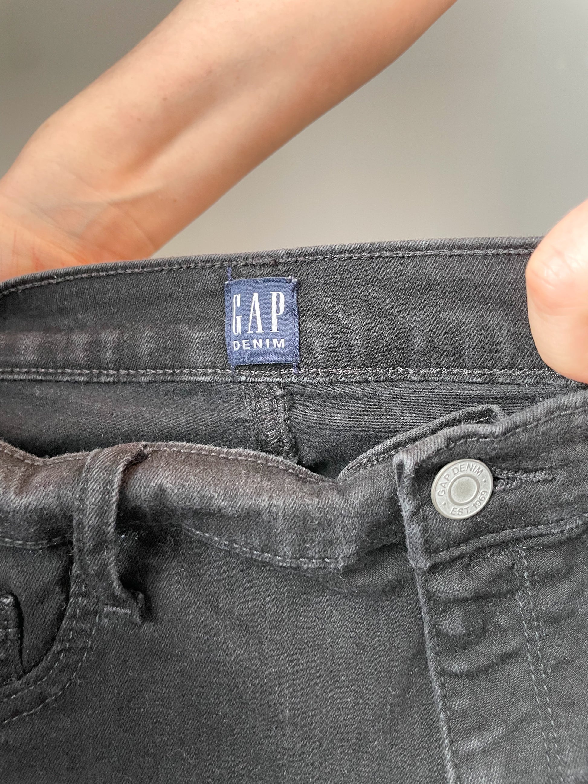 GAP Black High Rise Favourite Jegging Skinny Jeans - Size 33 – Le