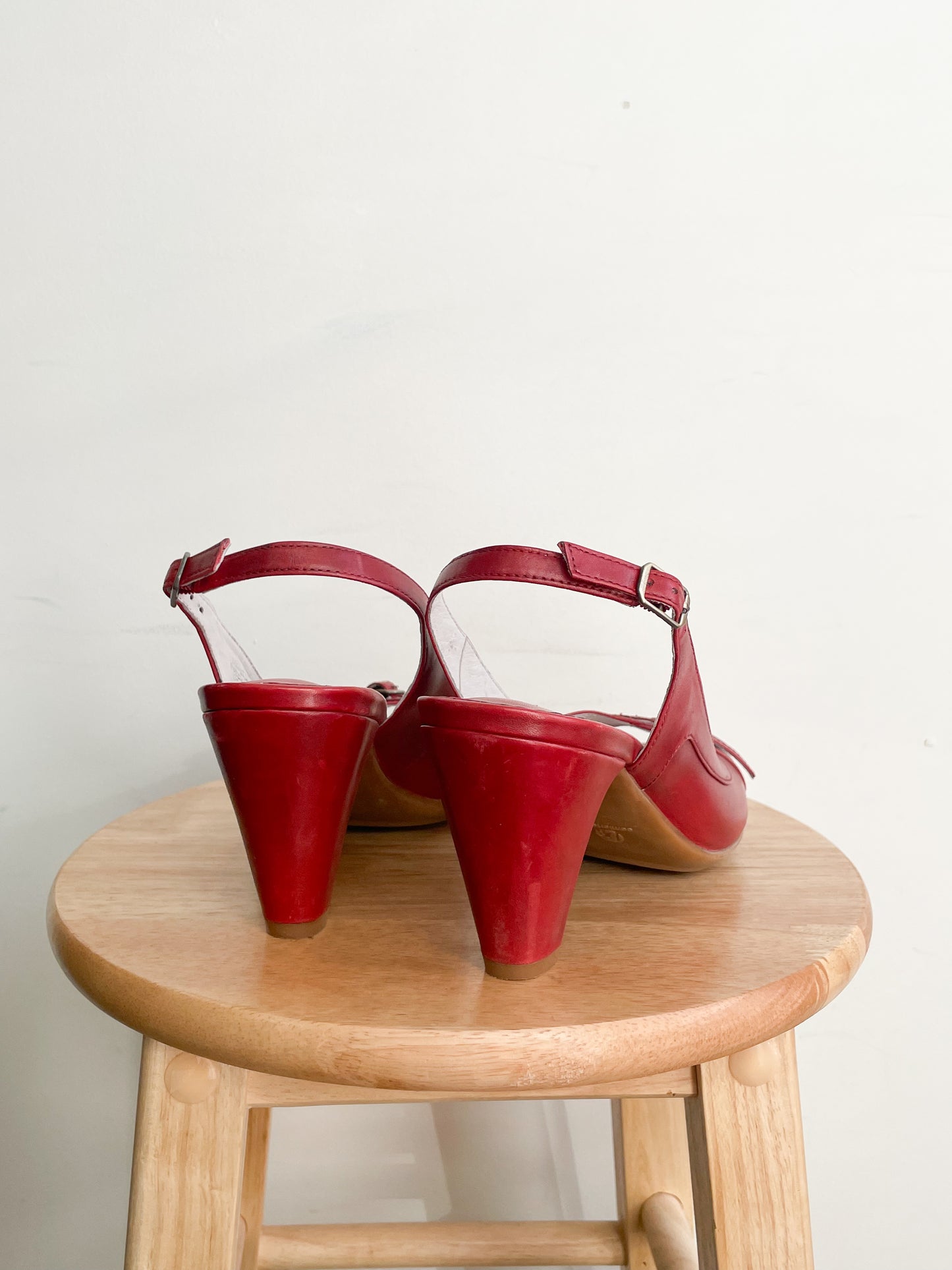 Comfortable by Blondo Red Genuine Leather Slingback Peeptoe Heels - Size 8