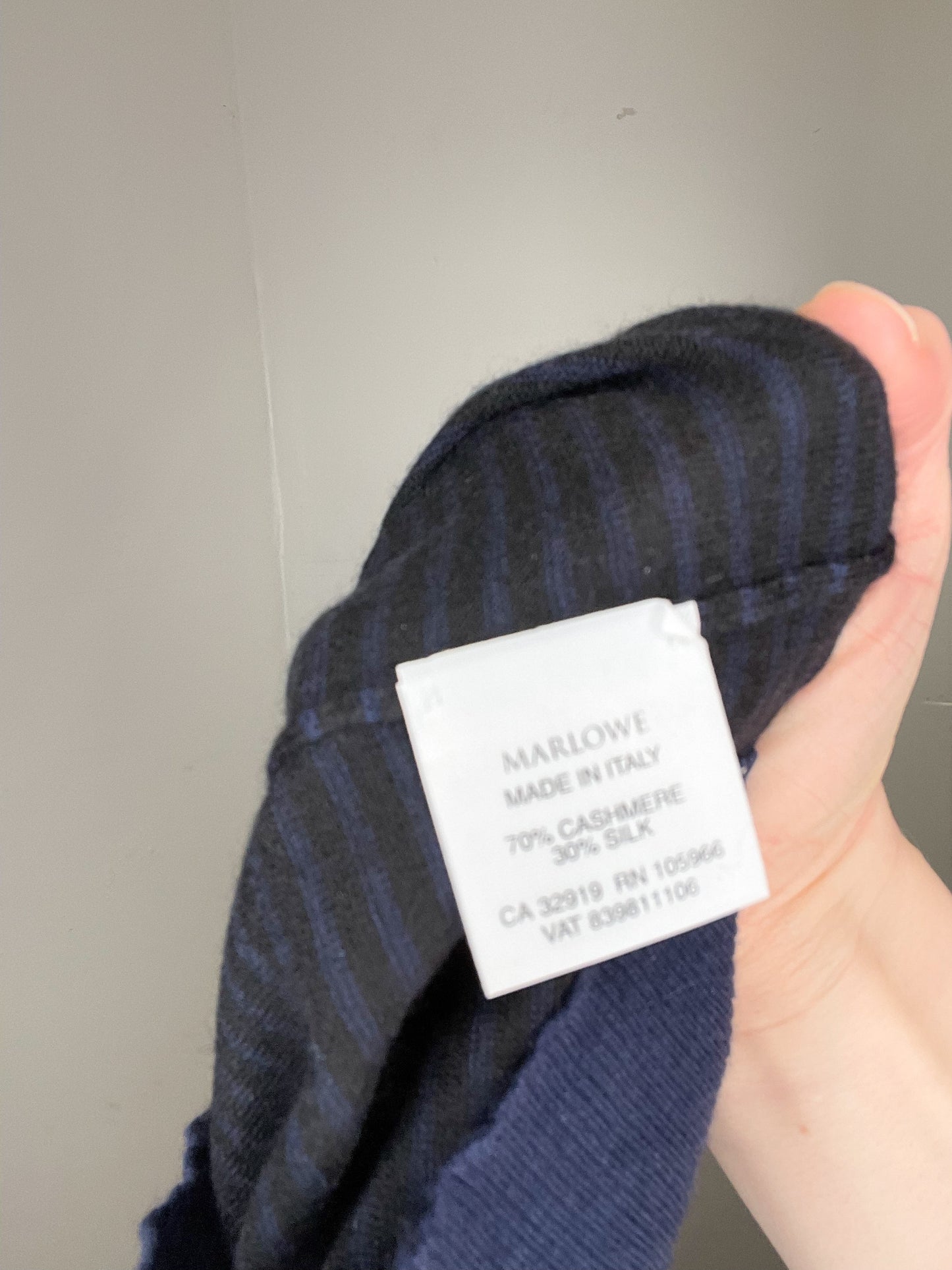 Marlowe Navy Black Ultra Fine Knit Silk Cashmere Sweater Top - XS/S