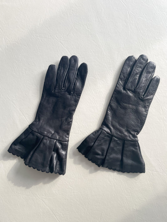 Danier Black Leather Ruffle Gloves - XS