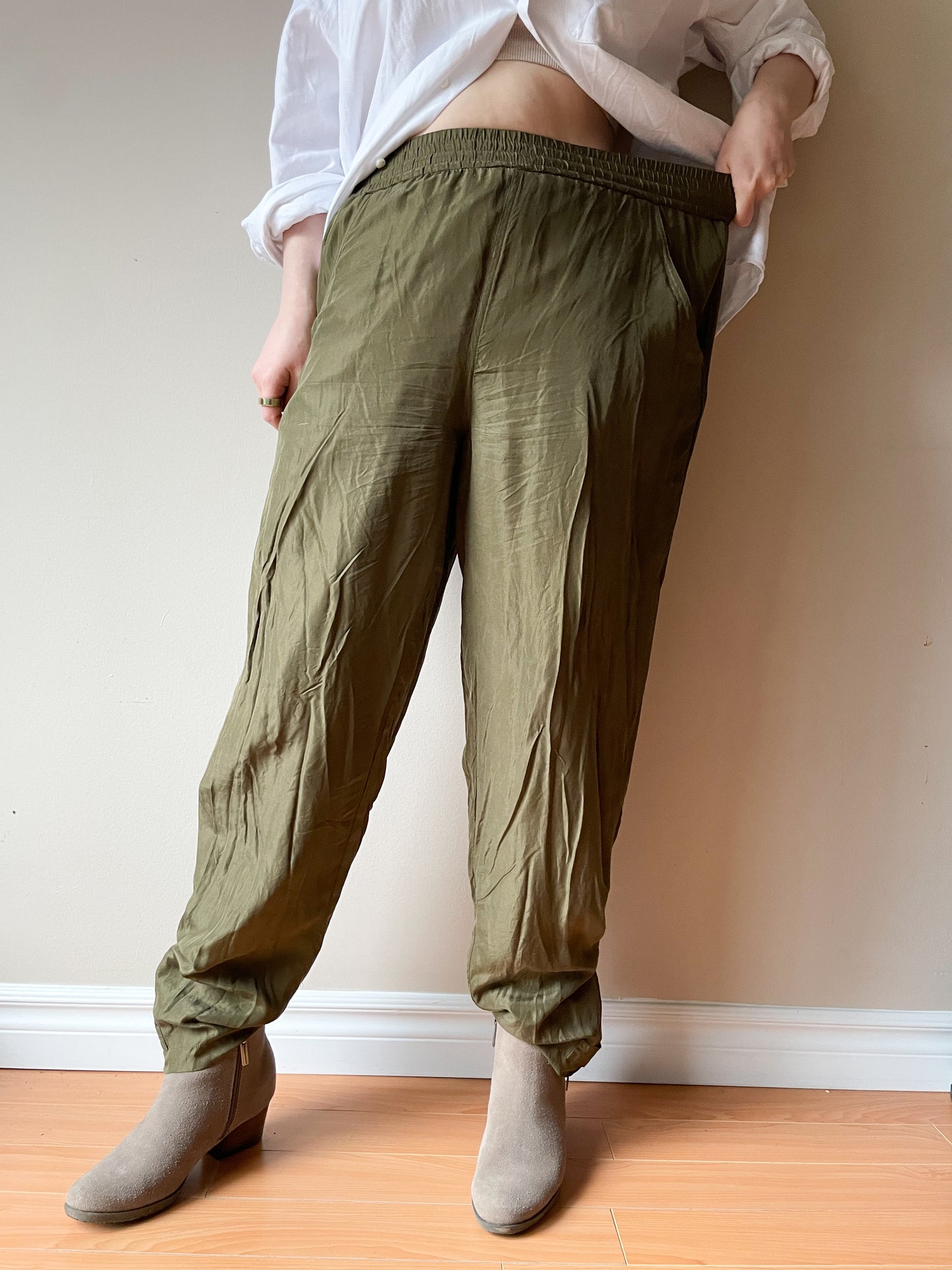 Vintage Olive Green 100% Silk Jogger Pants - Medium