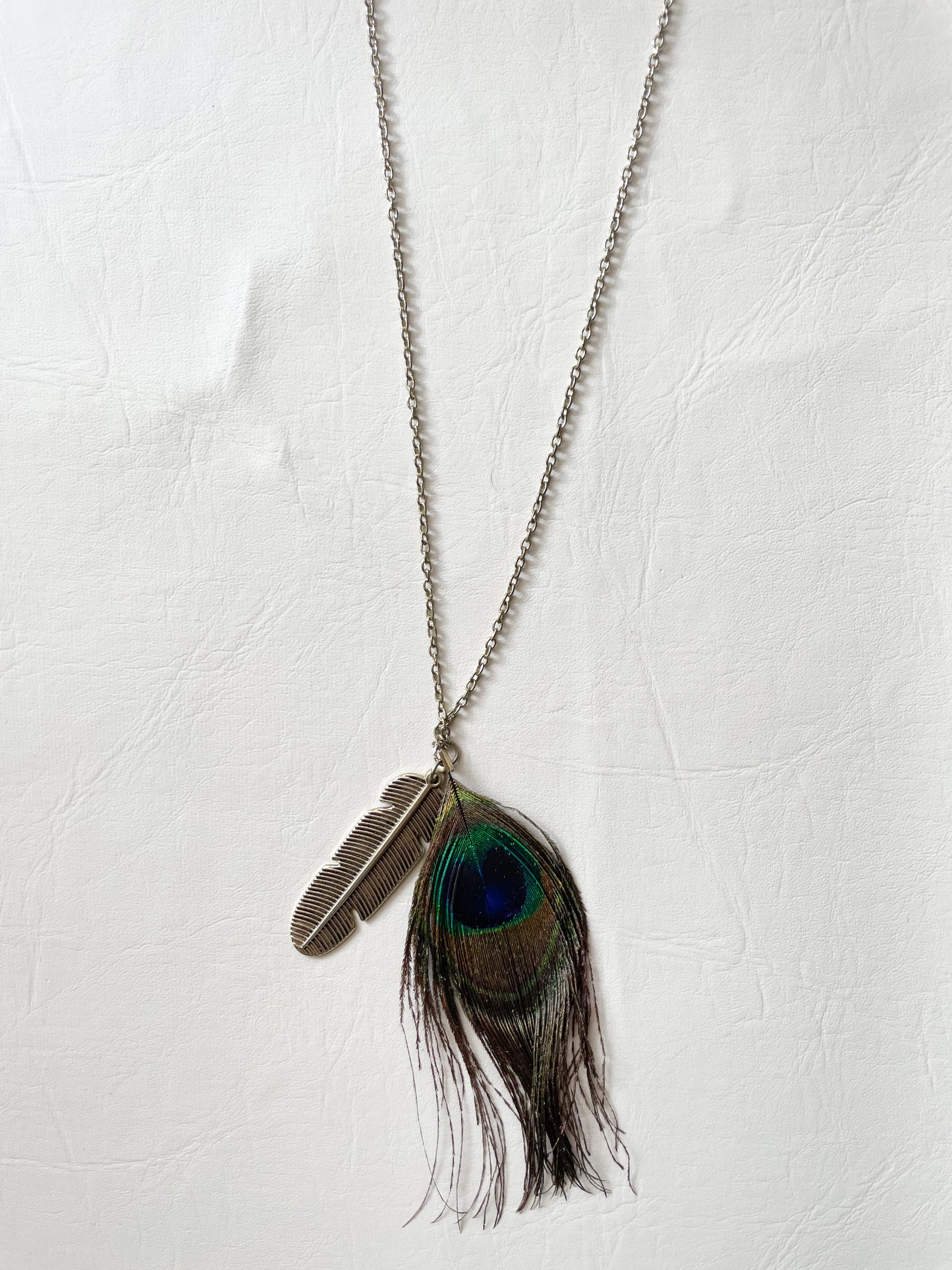 Boho Peacock Feather & Metal Charm Necklace – Silver-Tone Chain
