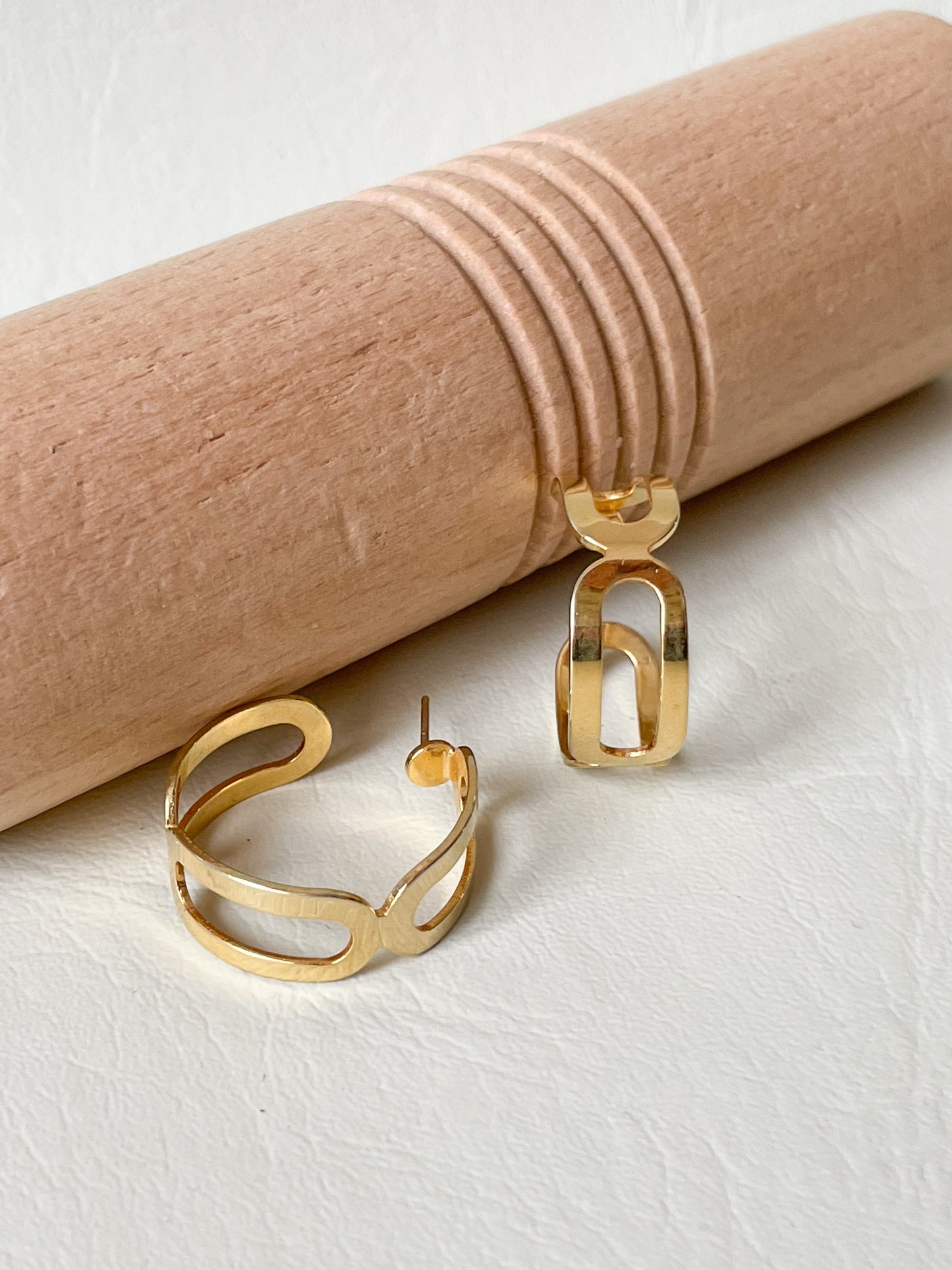 Gold Abstract Open Hoop Earrings – Sculptural Statement Design