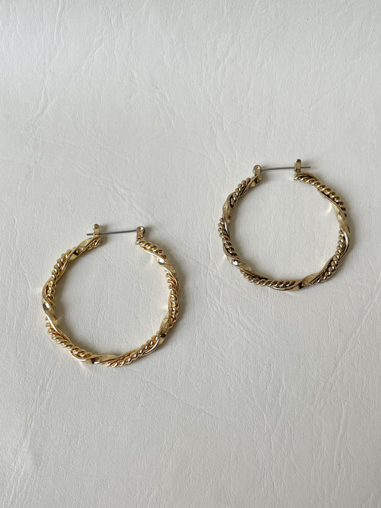 Twisted Two-Tone Gold Hoop Earrings – Vintage Elegance with Character