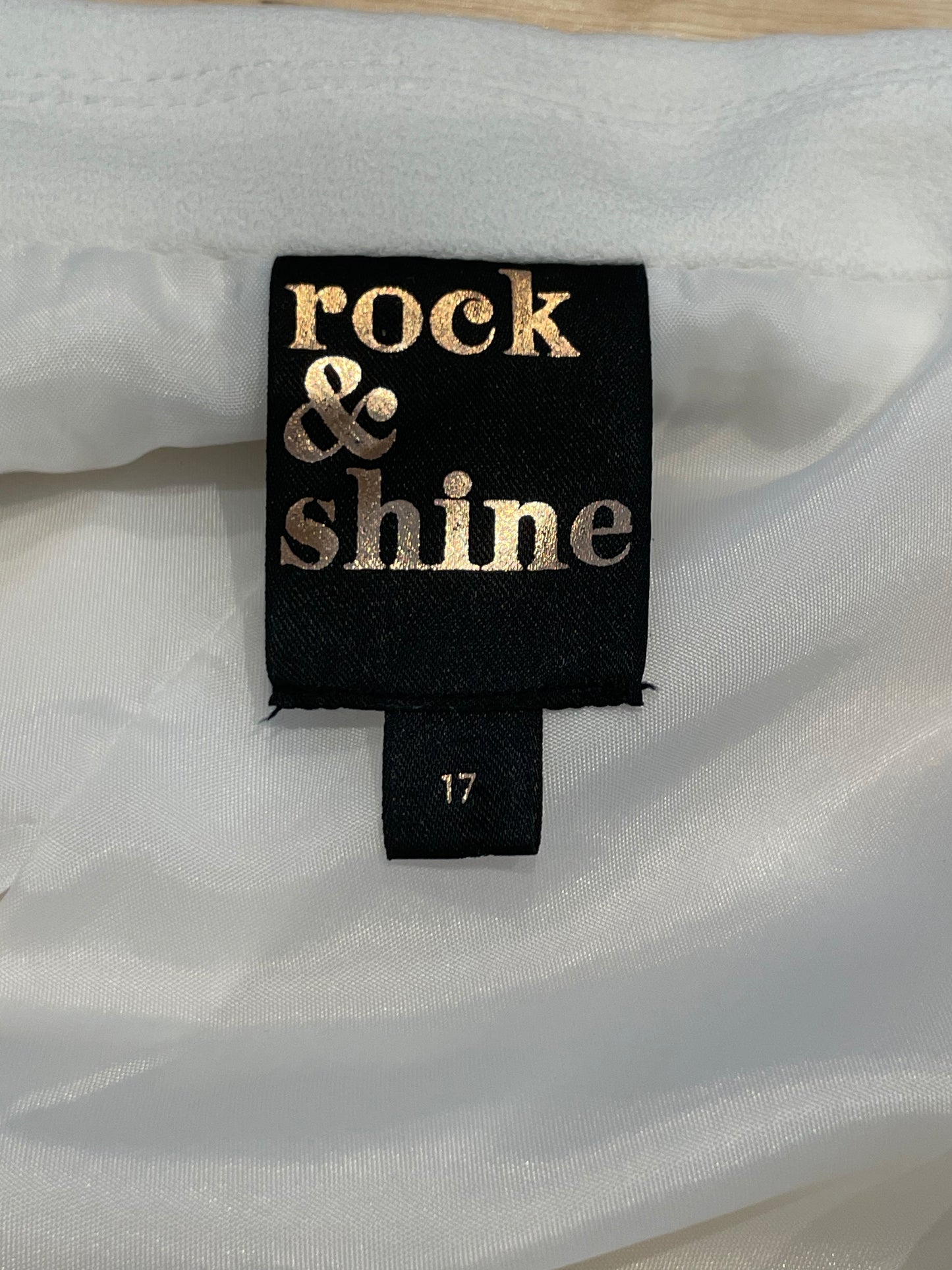 Rock & Shine White Long Open Sleeveless Blazer Vest - Size 17