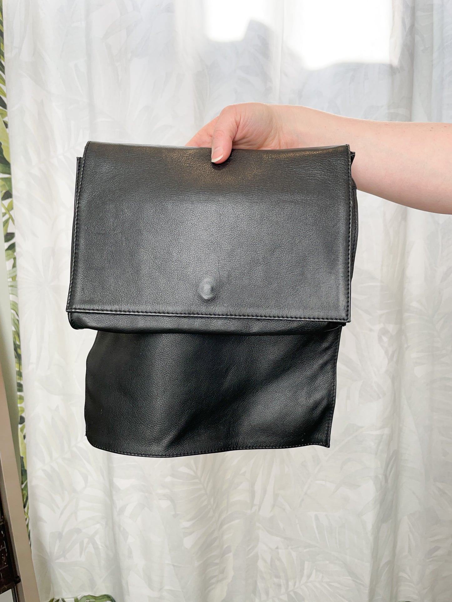 El-Minooche Black Genuine Leather Edgy Envelope Clutch Bag