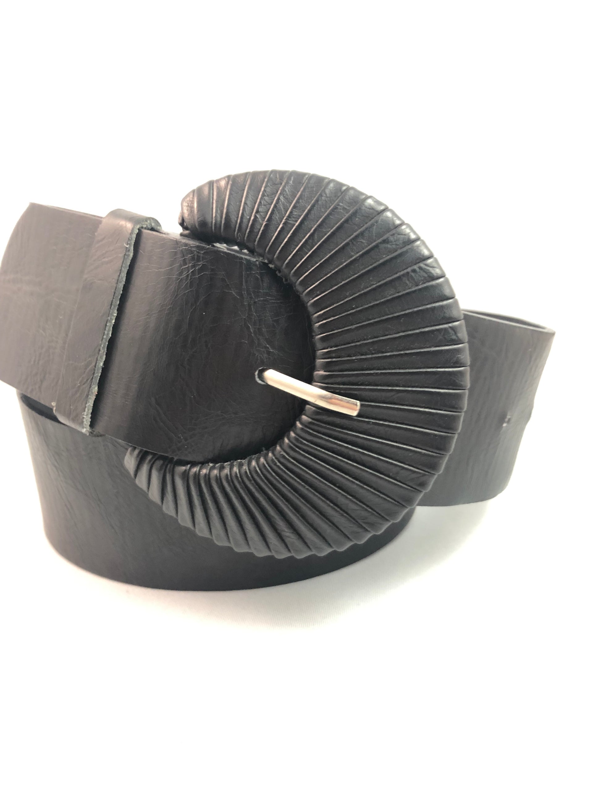 Black Clam-shell Wide Leather Belt - S - Le Prix Fashion & Consulting