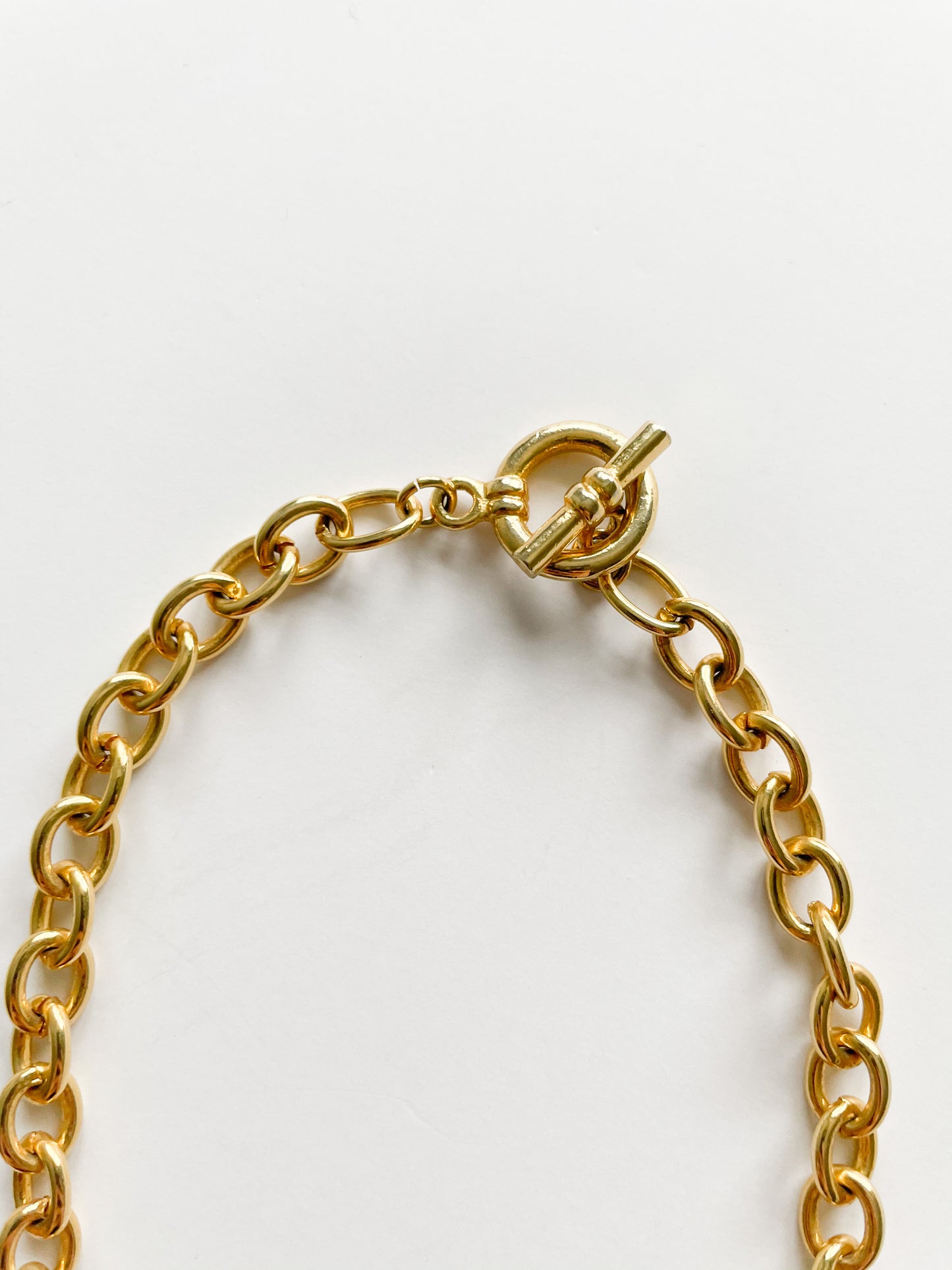 Gold Chain Circle Statement Necklace