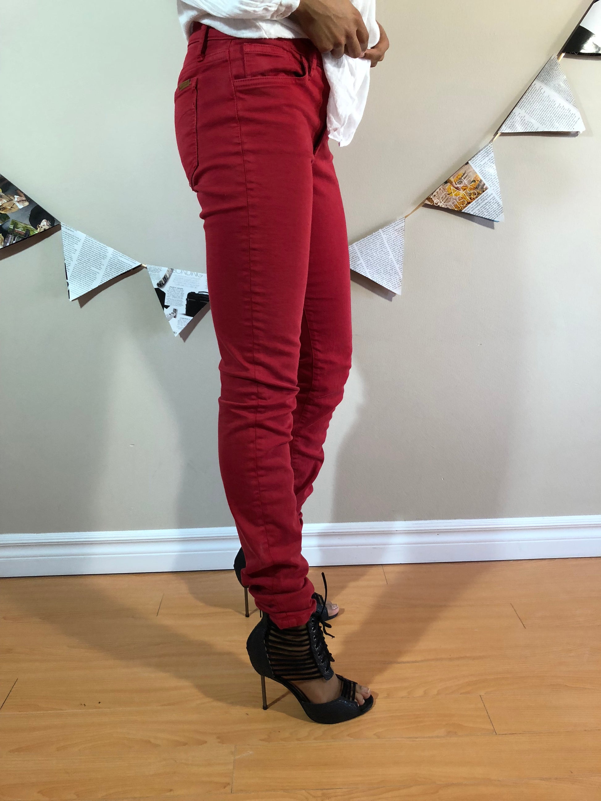 Joe's Jeans Red Mid Rise Skinny Ankle Pants - Size 25 Tall – Le