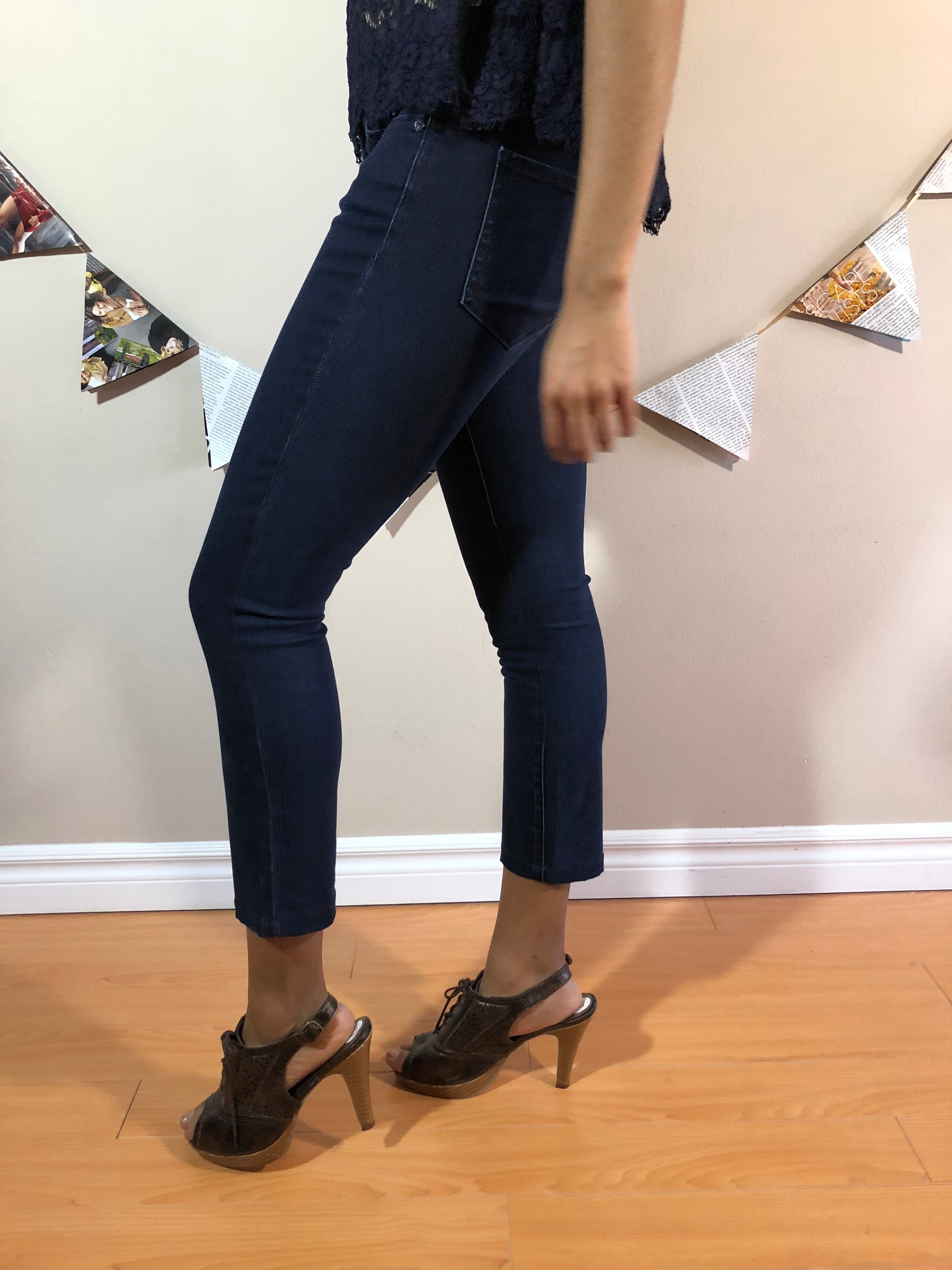 Tory Burch Mara Crop Skinny Legging Jeans - Le Prix Fashion & Consulting