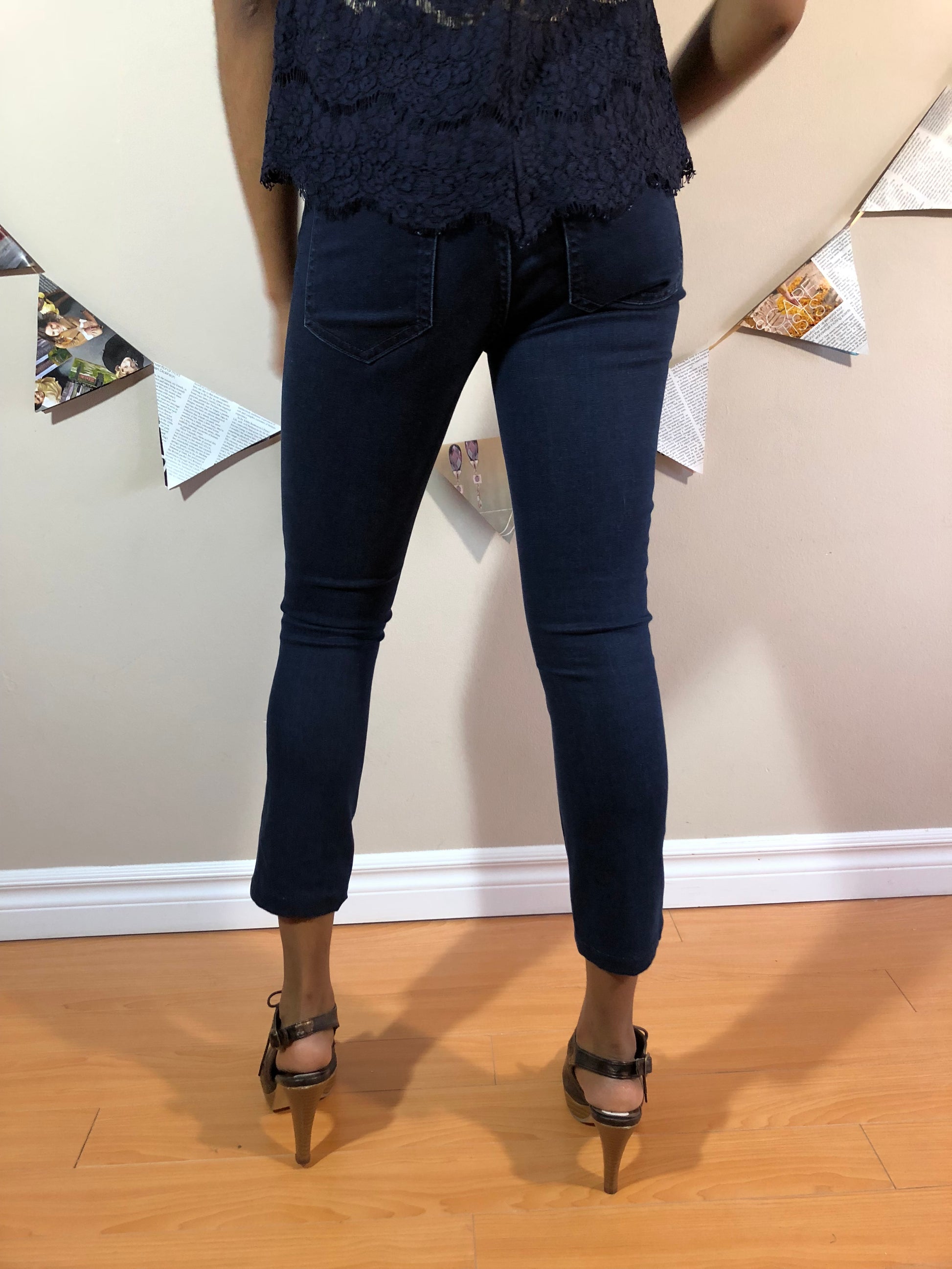 Tory Burch Mara Crop Skinny Legging Jeans - Le Prix Fashion & Consulting