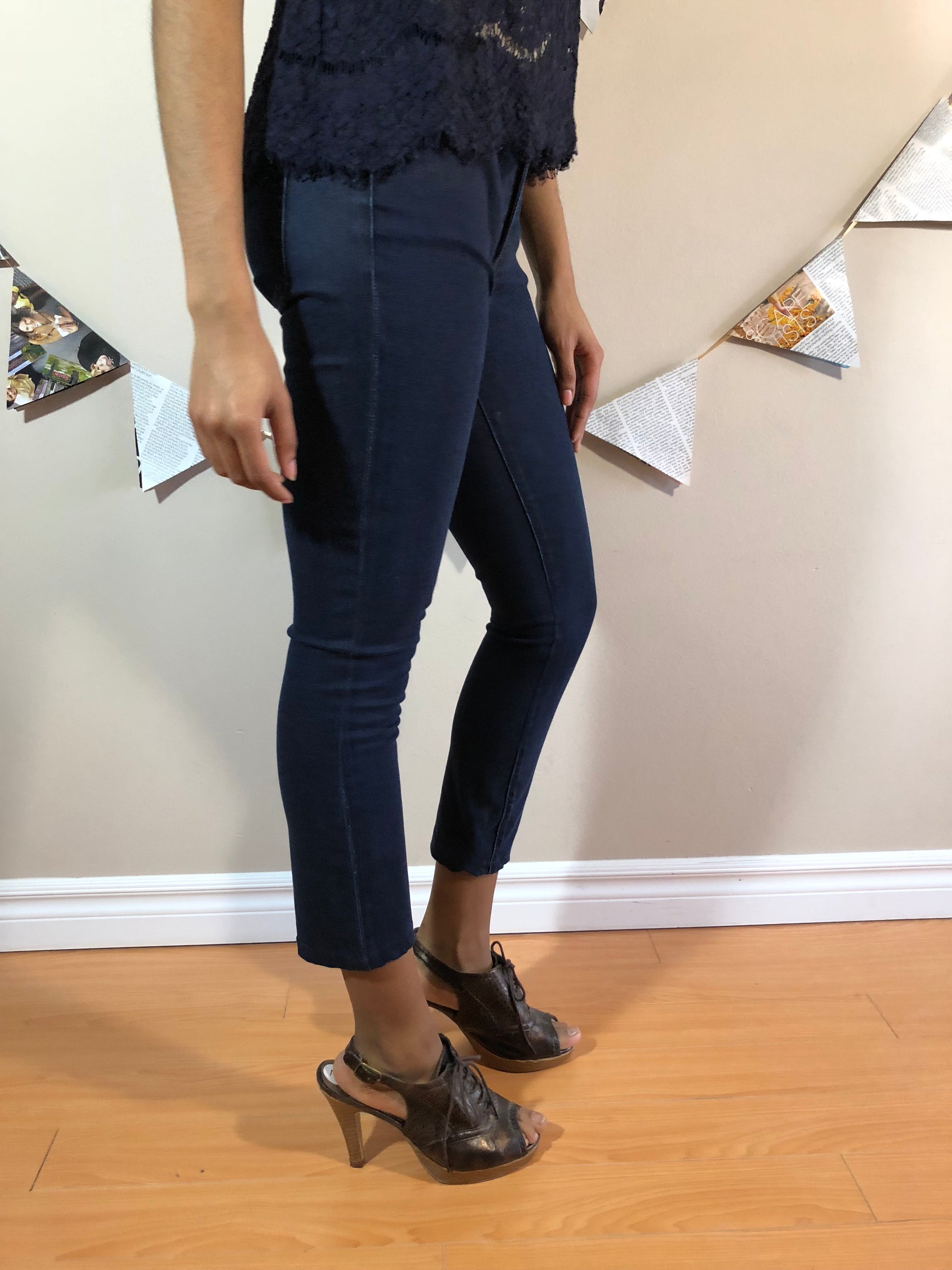 Tory Burch Mara Crop Skinny Legging Jeans - Le Prix Fashion & Consulting