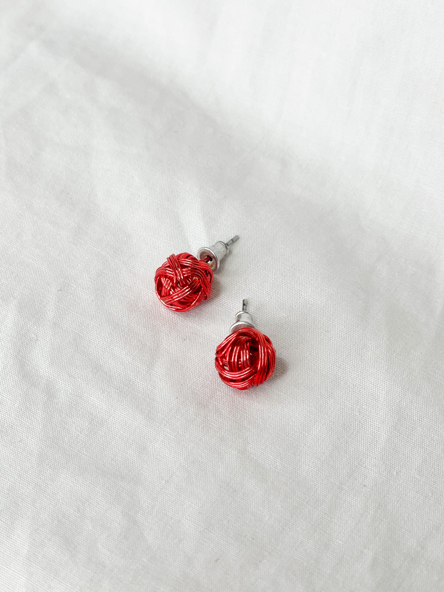 Red Wire Yarn-Style Ball Stud Earrings