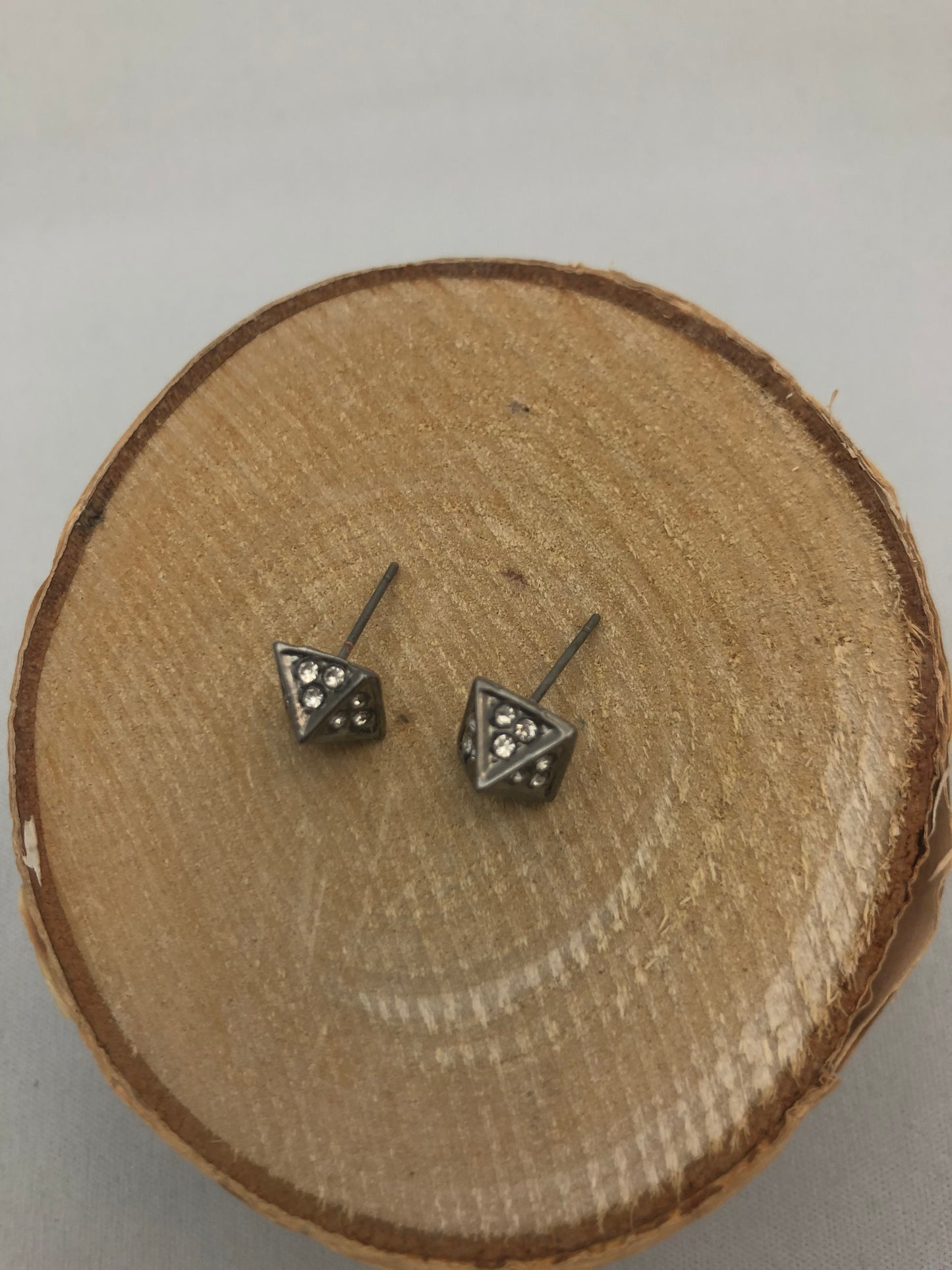 Pewter Silver Pyramids Studs - Le Prix Fashion & Consulting