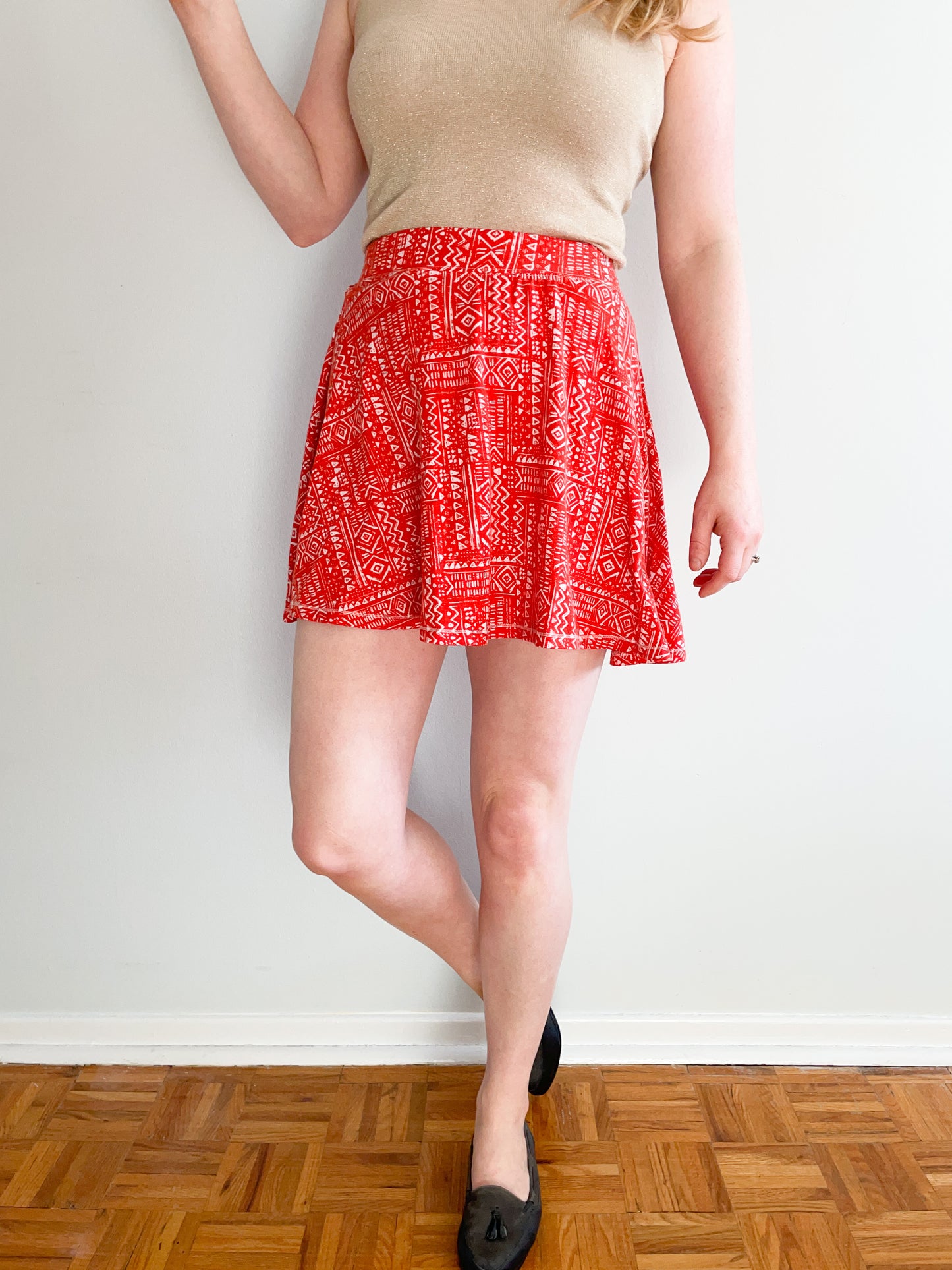 Mossimo Supply Co )Red Flowy Graphic A-Line High Waist Skirt - XS