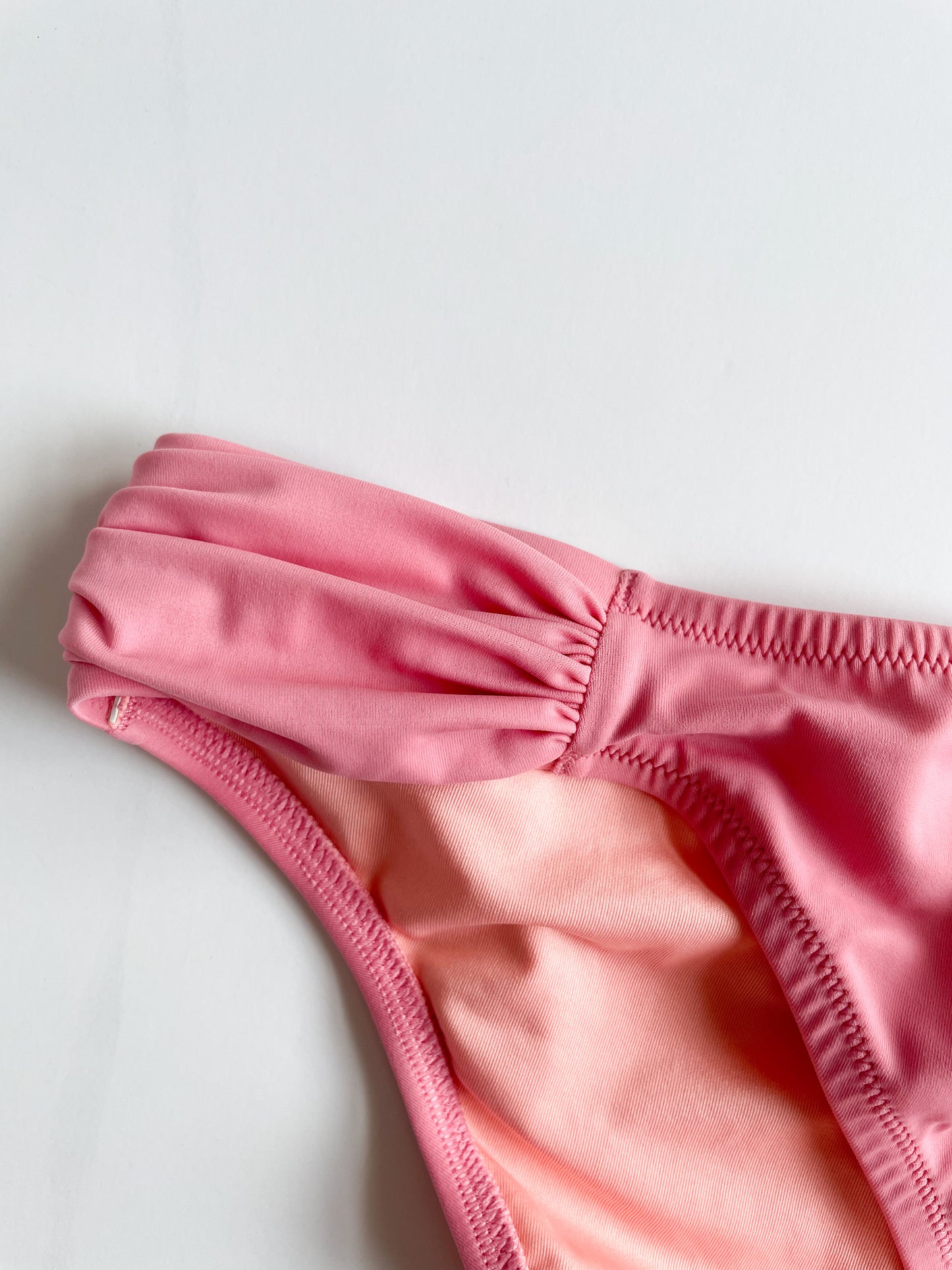Victoria's Secret Light Pink The Knockout Bikini Bottoms - Large