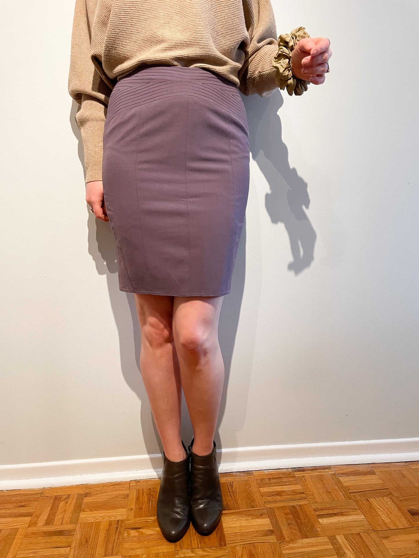 BEBE Violet Stretch Pencil High Rise Skirt - Size 2