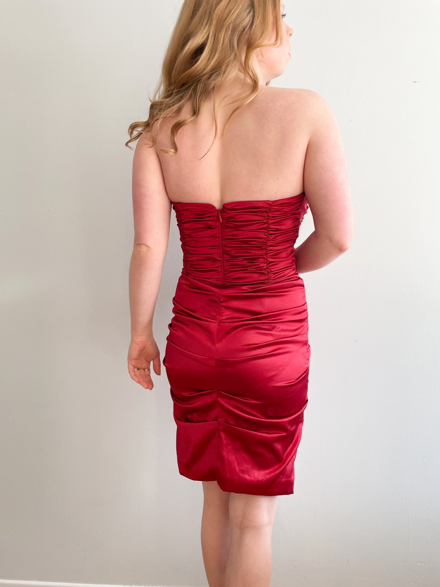 Le Chateau Red Satin Strapless Sweetheart Rouched Dress - Small
