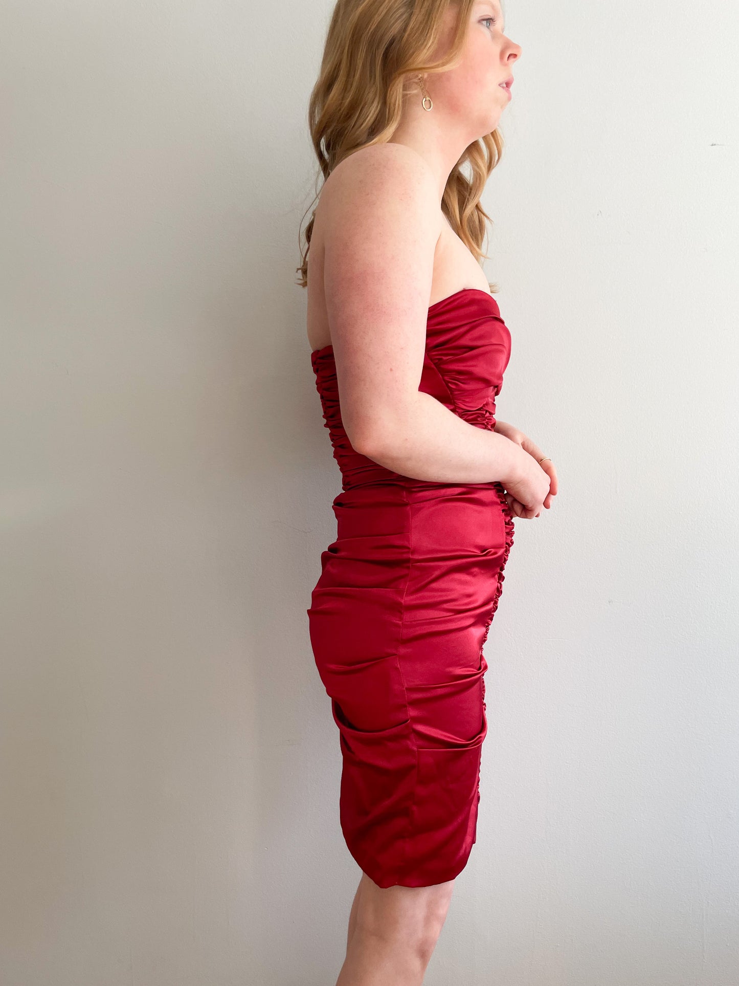 Le Chateau Red Satin Strapless Sweetheart Rouched Dress - Small