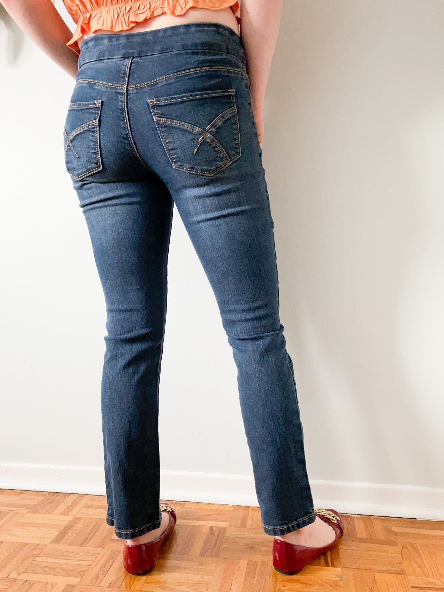 Pull On Straight Leg Mid Rise Jeans - XS/S