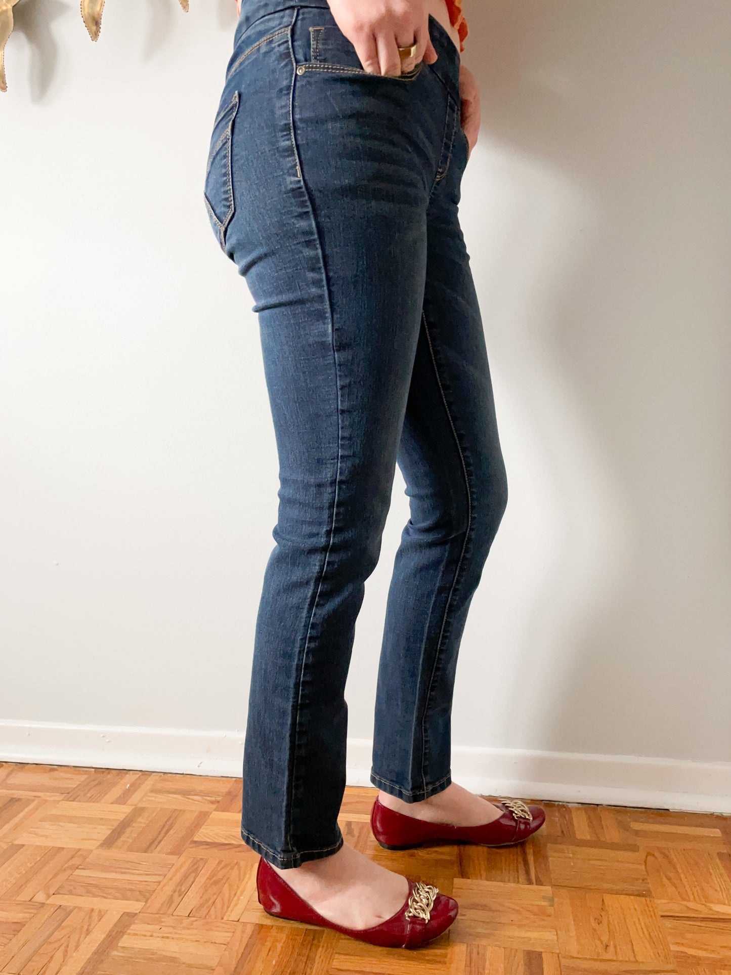 Pull On Straight Leg Mid Rise Jeans - XS/S