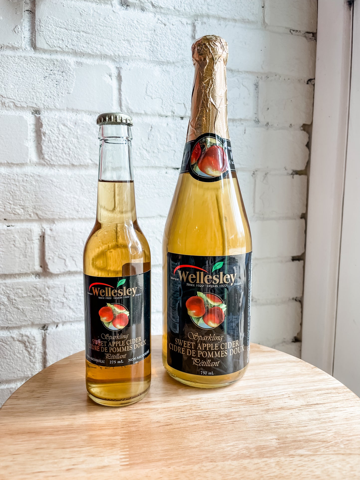 Wellesley Sparkling Non-Alcoholic Sweet Apple Cider 275ml - No Added Sugar & Preservative Free