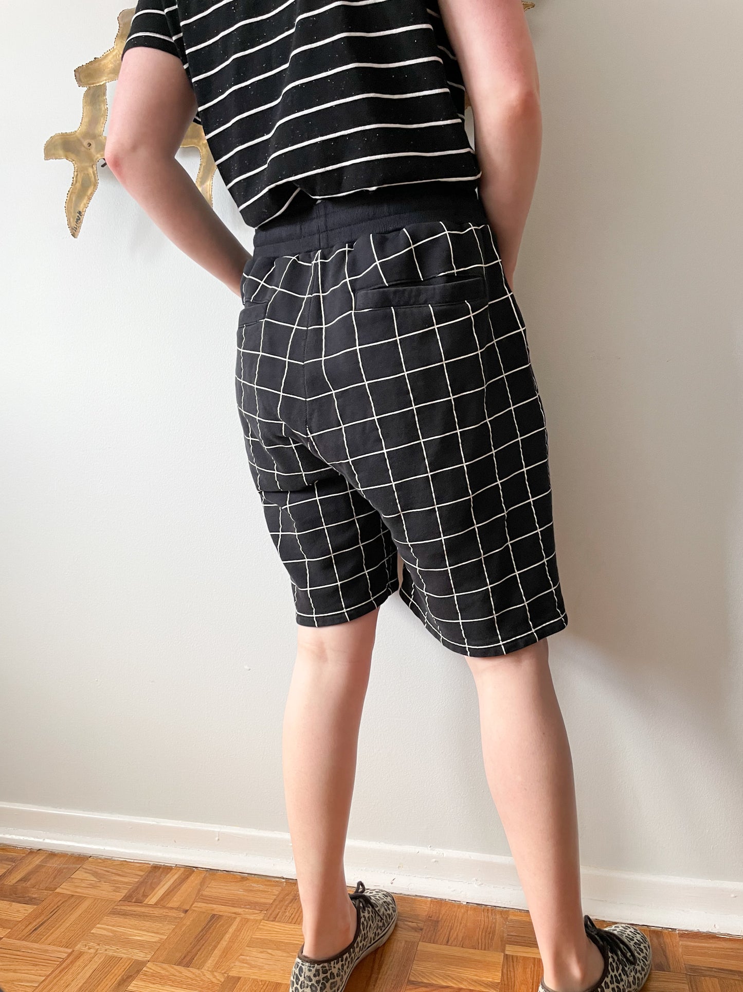 Izzue Black White Windowpane Checker Cotton Sweat Shorts - Medium