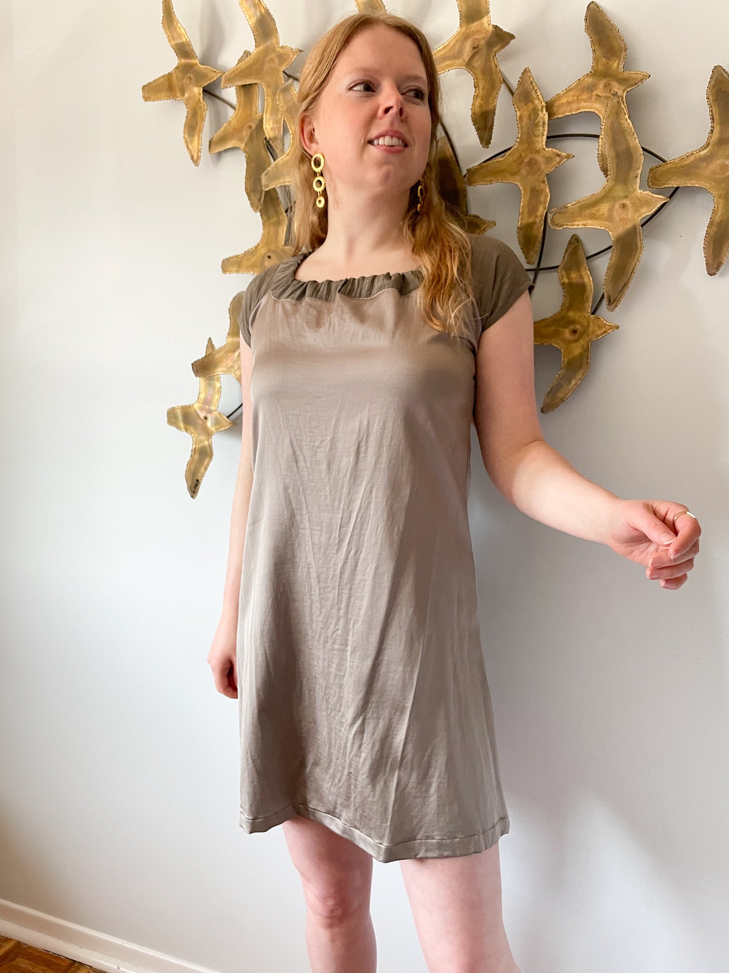 Turbine Lisa Drader Murphy Greige Satin Short Sleeve Shift Dress - Small