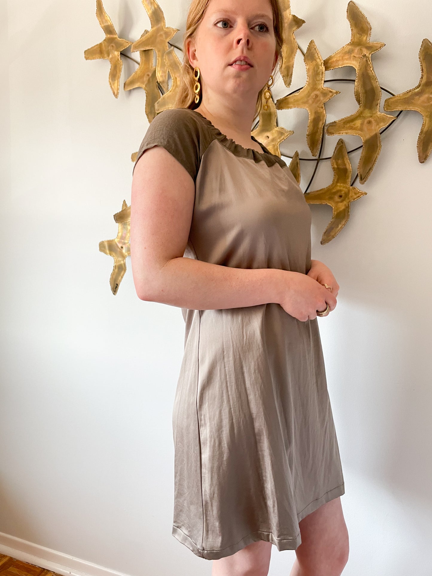 Turbine Lisa Drader Murphy Greige Satin Short Sleeve Shift Dress - Small