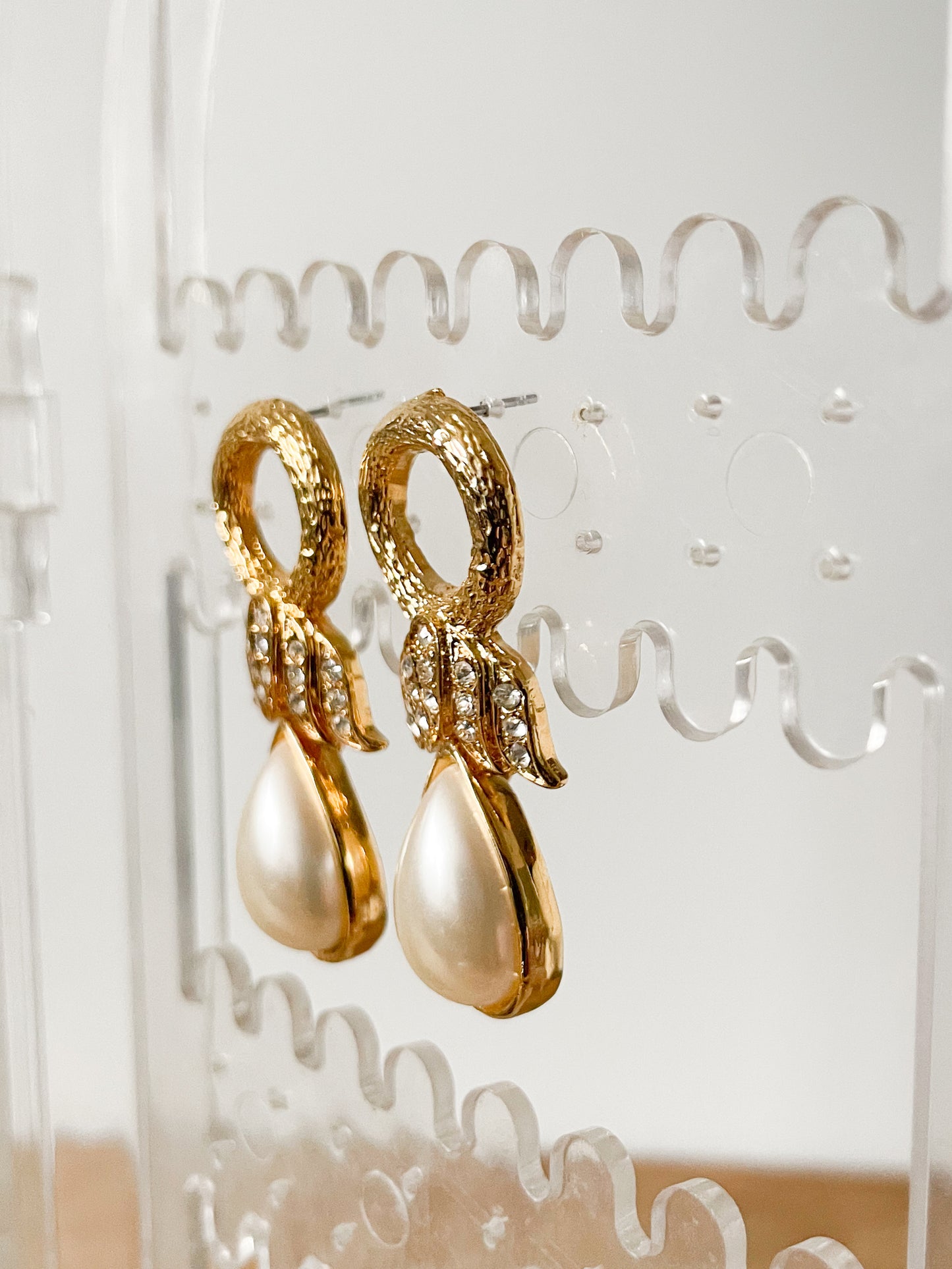 Gold Circle Wing Dangle Pearl Earrings