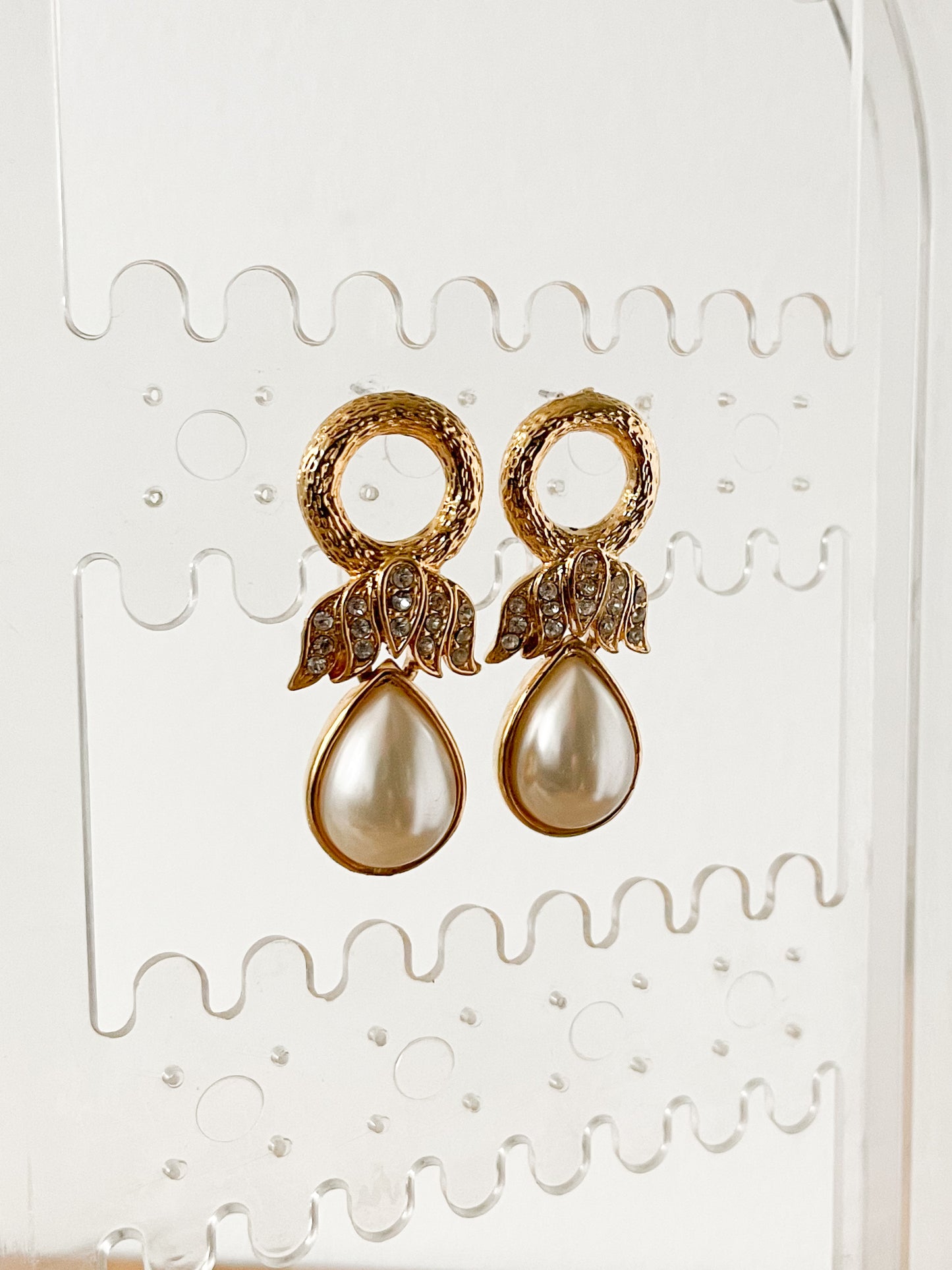Gold Circle Wing Dangle Pearl Earrings