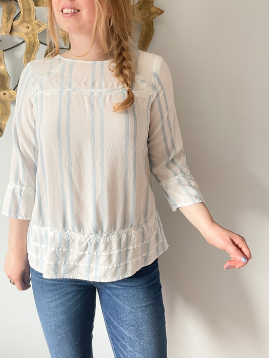 Lee Pale Blue Stripe White Airy Ruffle 3/4 Sleeve Top - Small