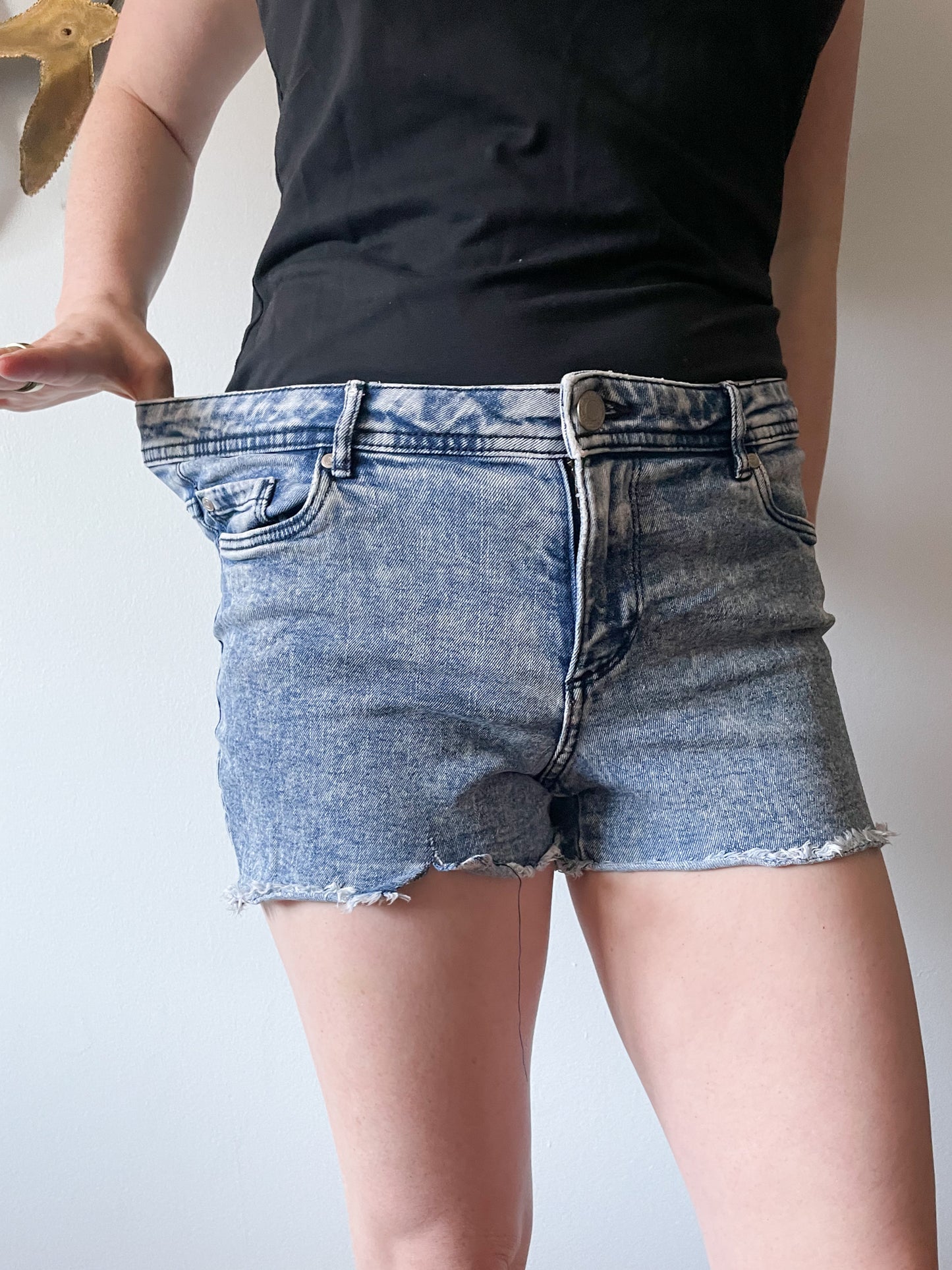 Acid Wash Cutoff Mid Rise Cutoff Jean Shorts - Medium