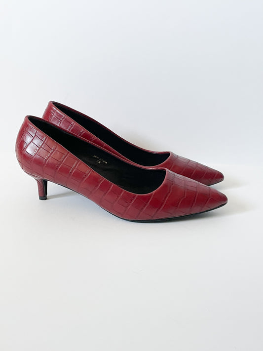 Le Chateau Red Faux Croc Print Pointed Kitten Heel - Size 38