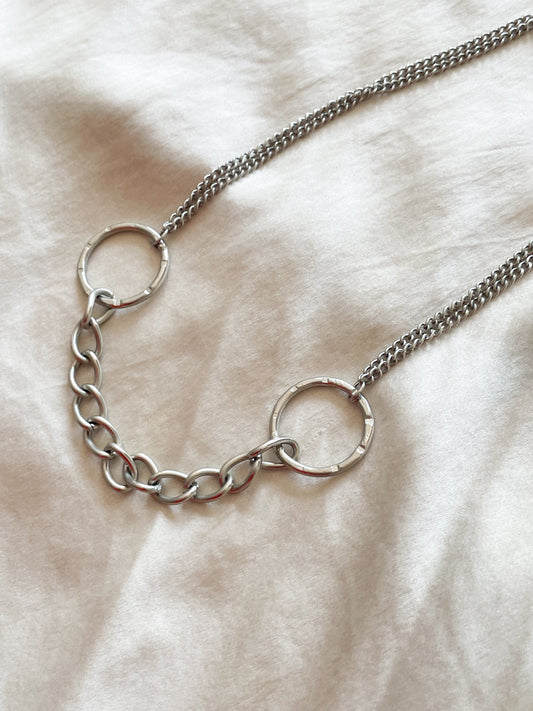 Silver Chain Loop Necklace