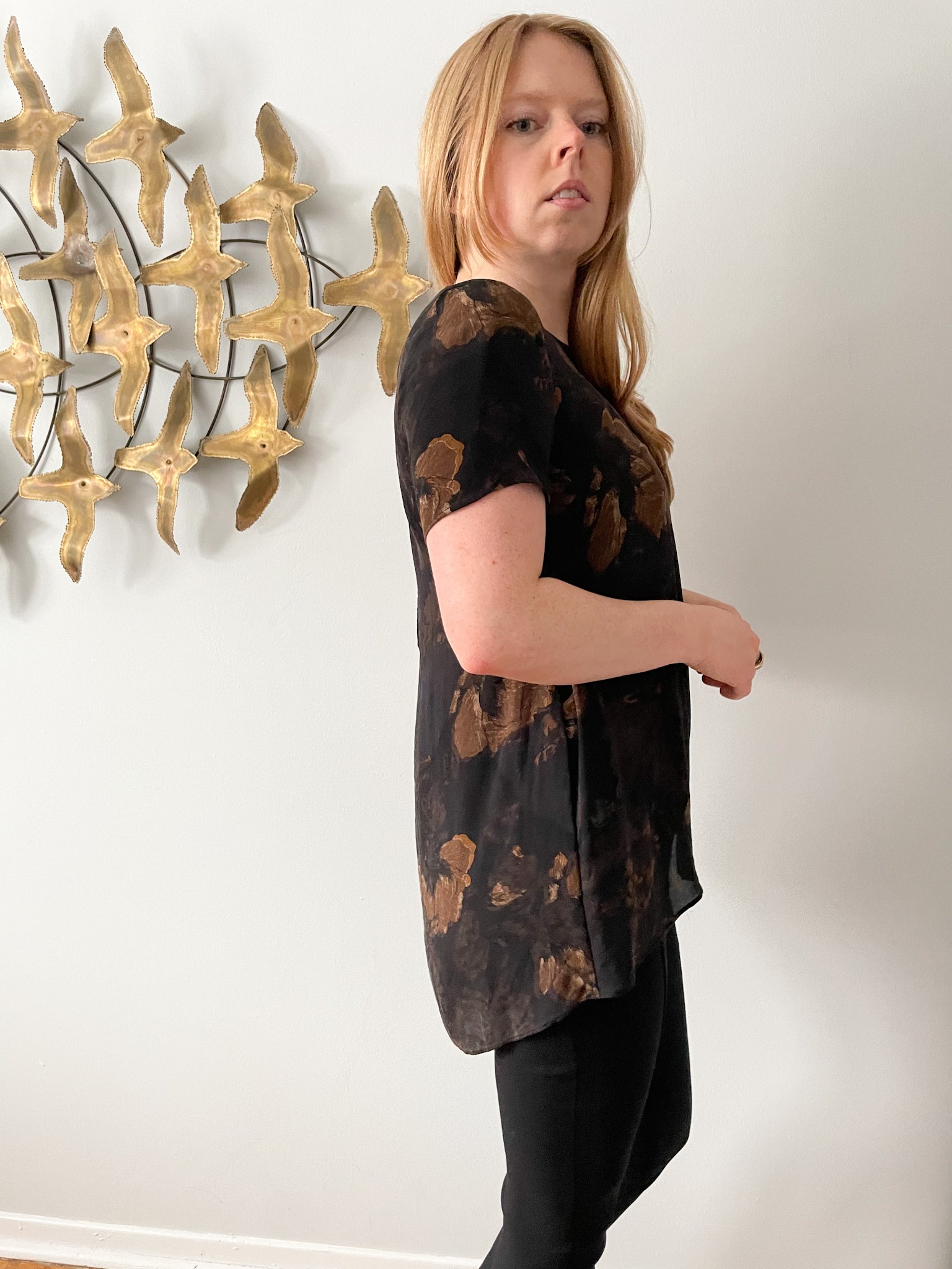 Wilfred 100% Silk Dark Floral Tunic Top - Small – Le Prix Fashion &  Consulting