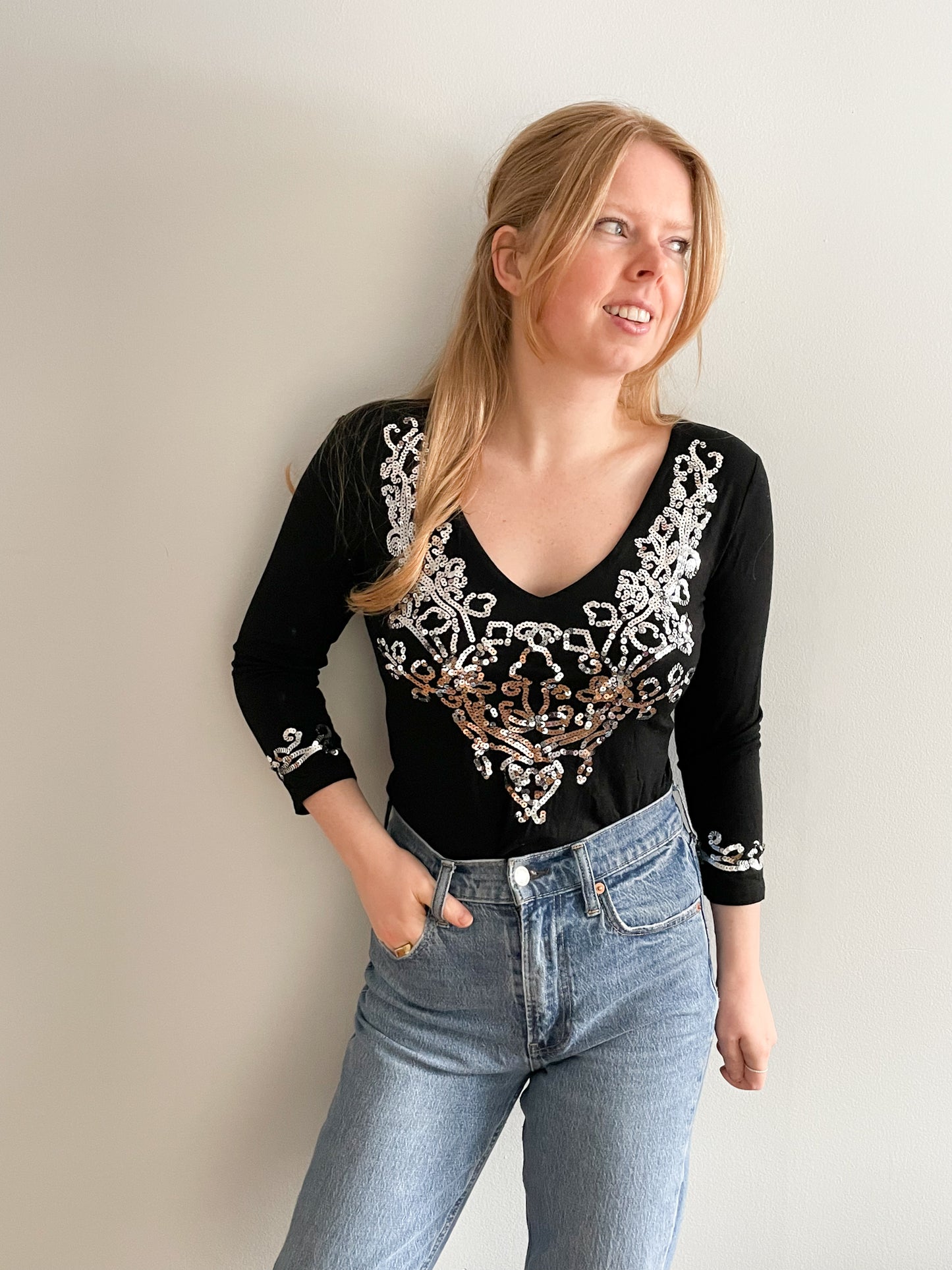 Ninety Black Silver Sequin V-Neck 3/4 Sleeve Top - M/L