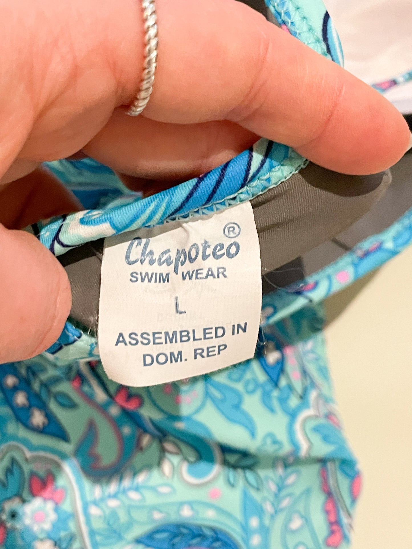 Chapoteo Blue Paisley One Piece Underwire Swim Suit - Large