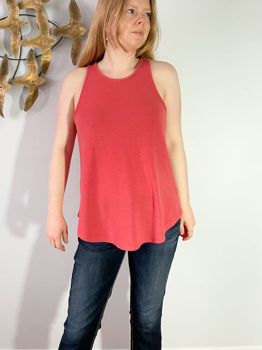 Le Chateau Coral Knit Sleevless Tunic Top - Large