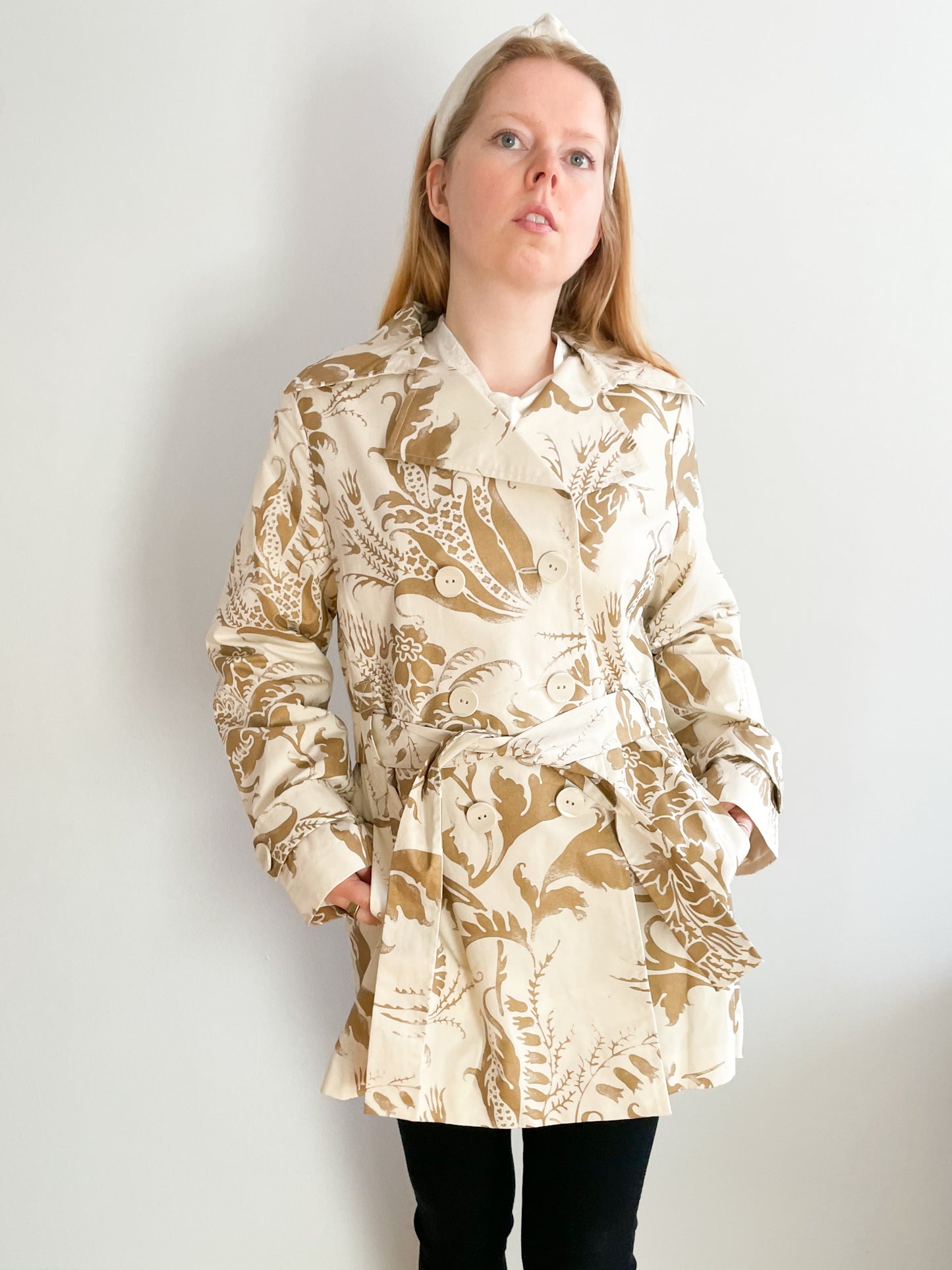CAbi Gold Metallic and Cream Brocade Floral Cotton Linen Ladies Trench Coat NWT - Large