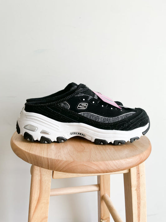 Sketchers Black D'Lites Slip On Sneaker Shoes NWT - Size 7.5