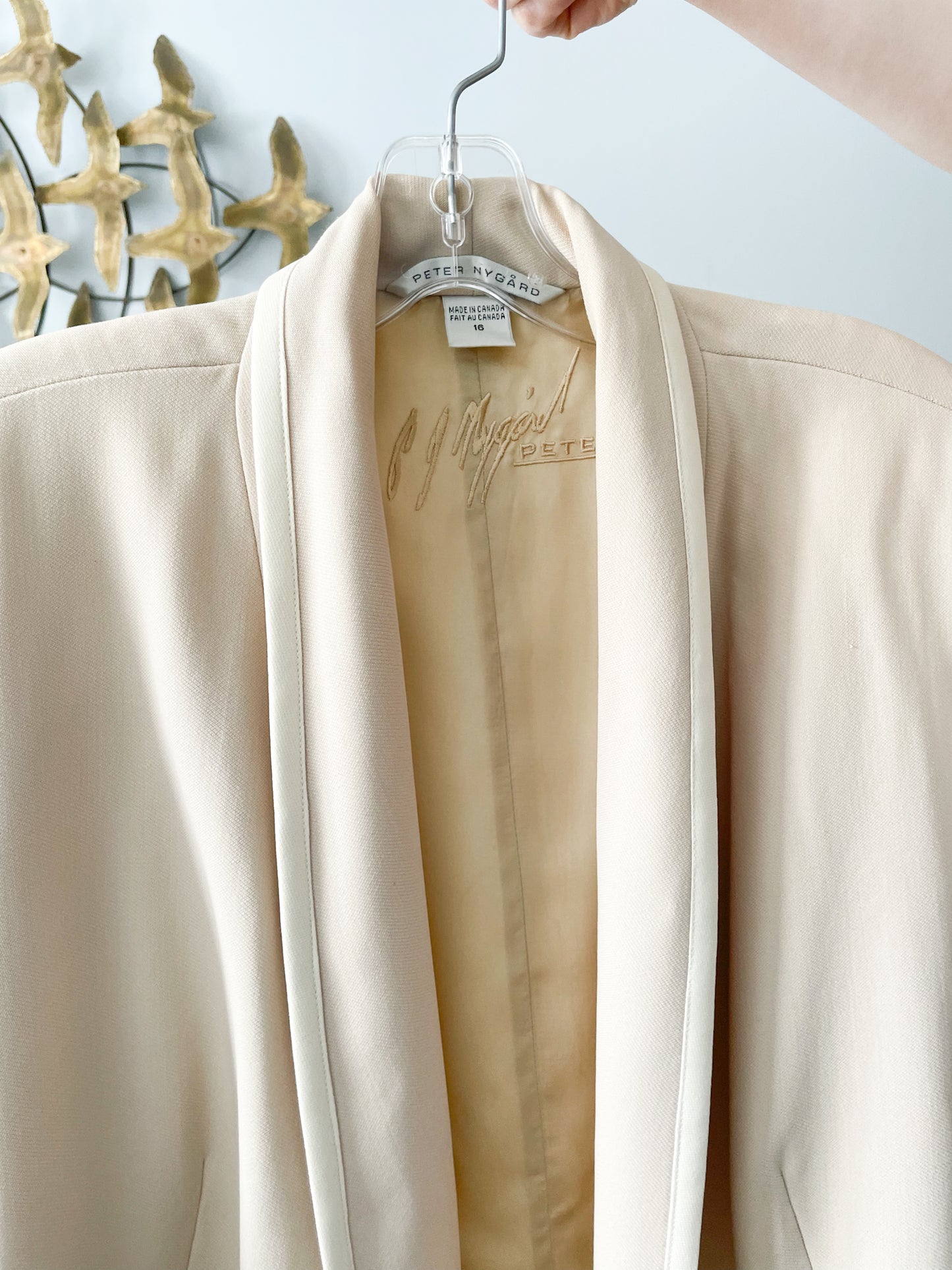 Vintage Peter Nygard 100% Wool Long Beige Blazer  - Size 16