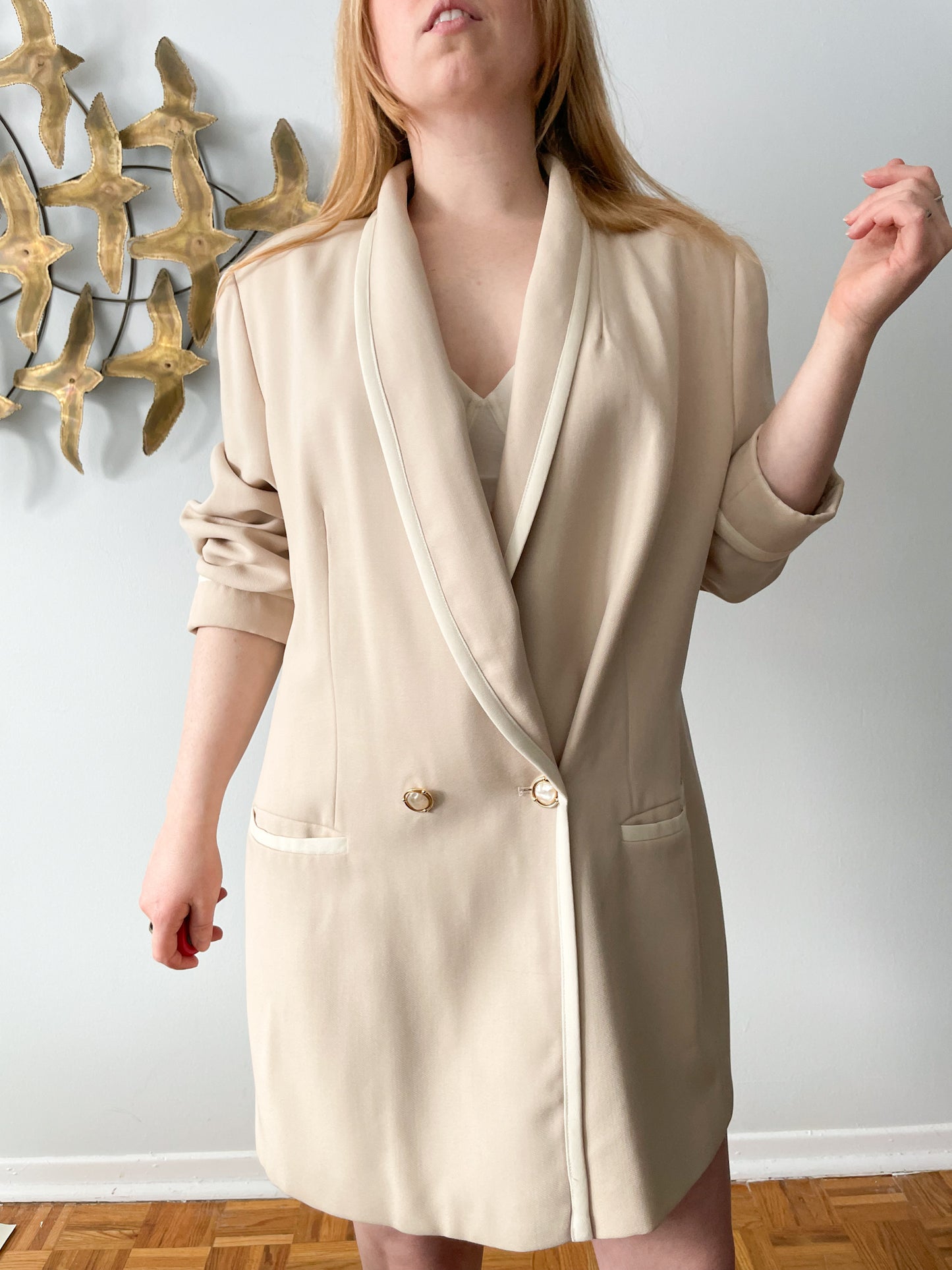 Vintage Peter Nygard 100% Wool Long Beige Blazer  - Size 16