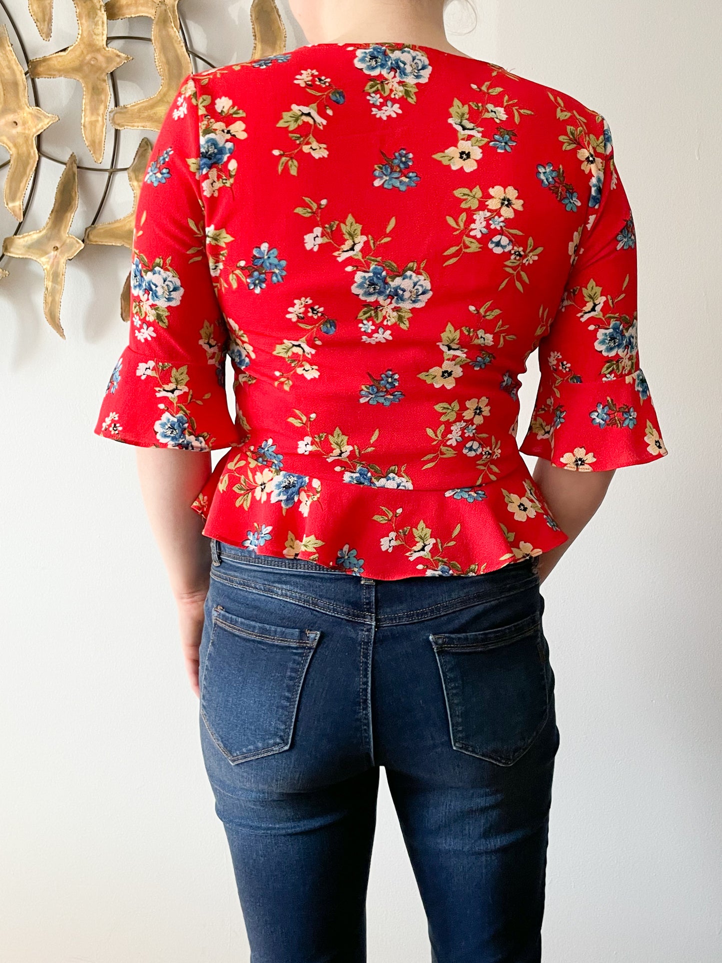 Red Ruffle Sleeve Peplum Floral V-Neck Top - Small