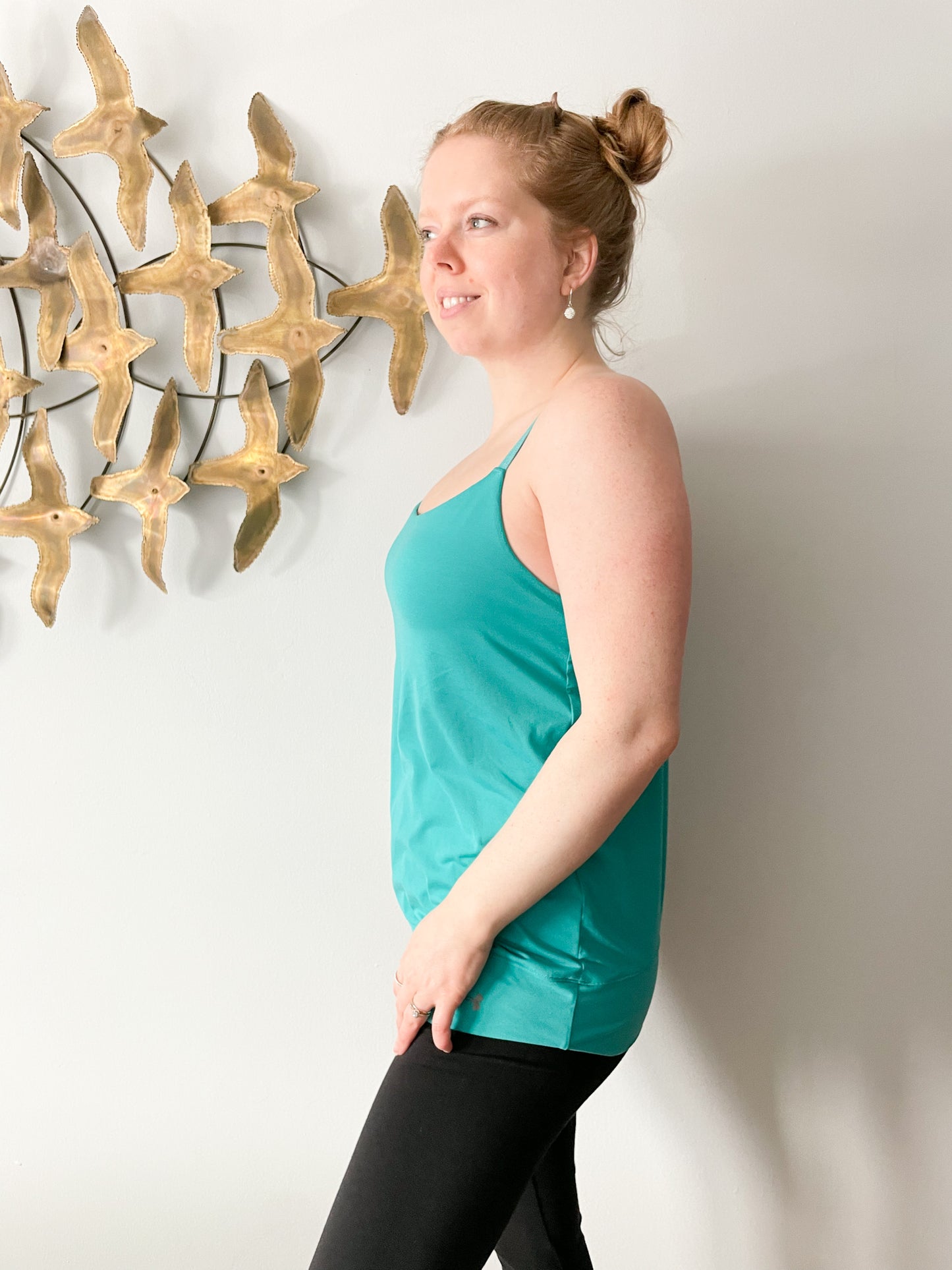 Under Armour Turquoise Back Cutout Workout Top Built In Sports Bra - Medium