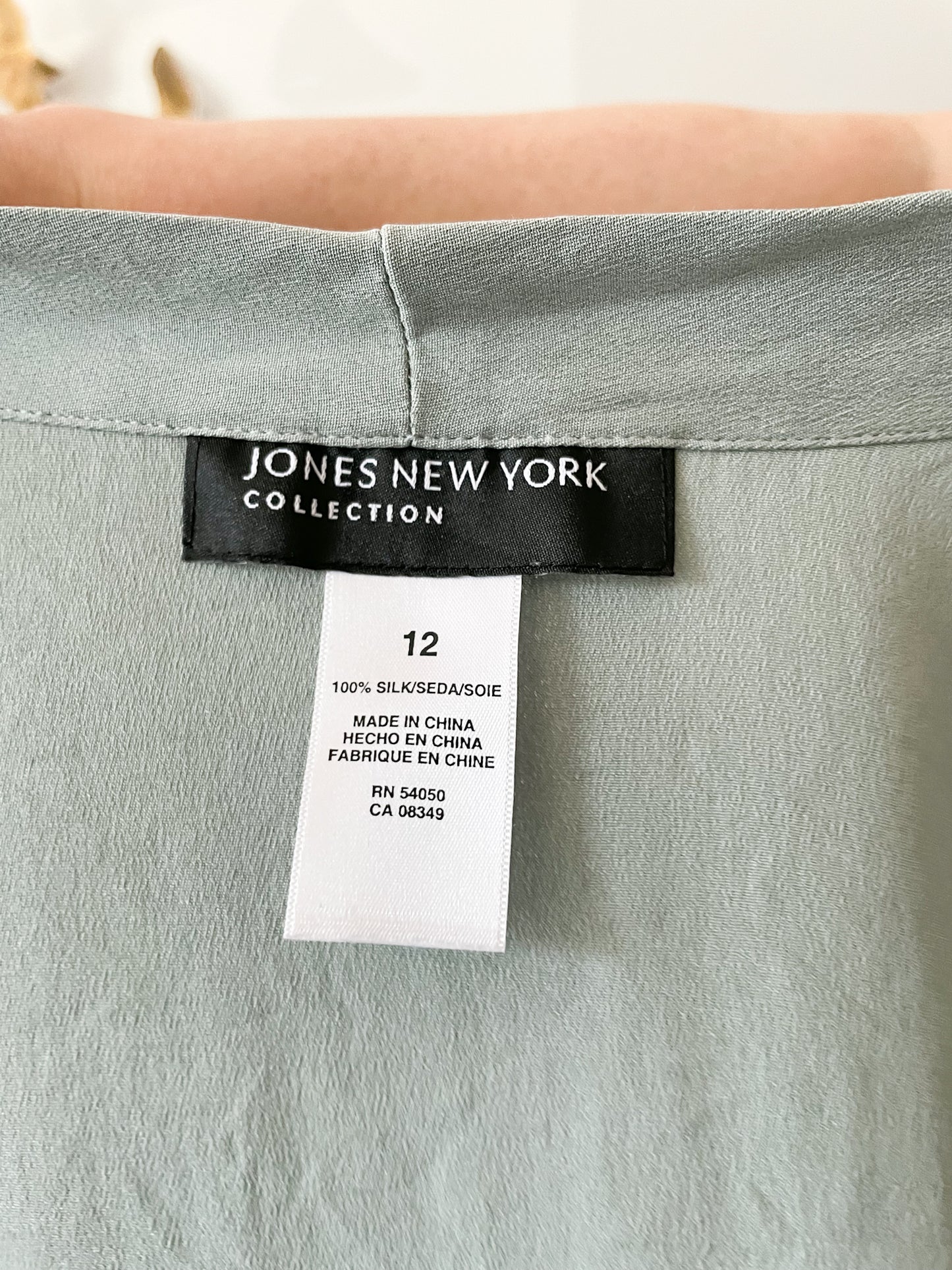Jones New York Sage Green 100% Silk Button Down Pussybow Top - Medium